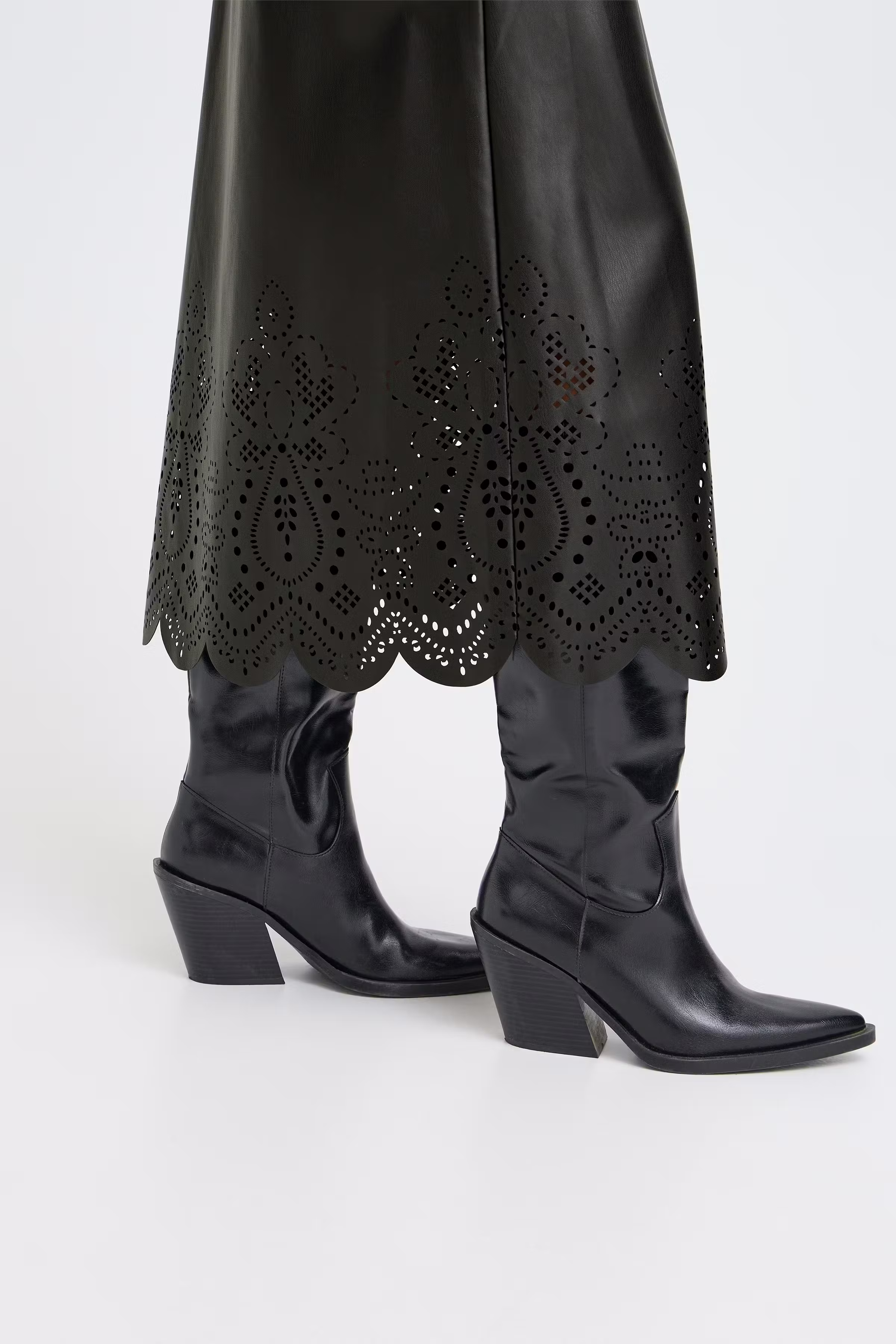 BYDENSIO Skjørt LOOKBOOK DETAIL 20818170-194008