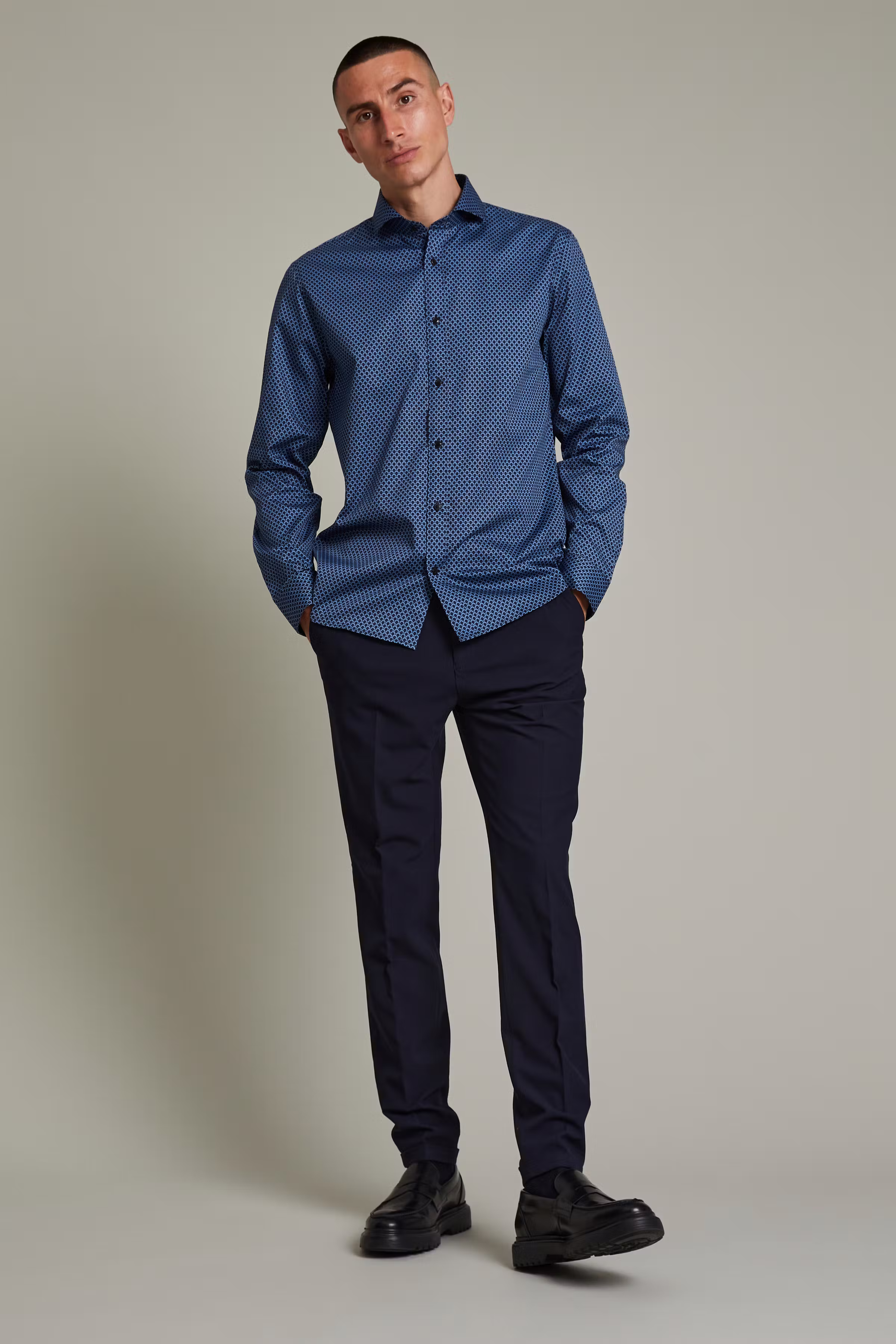 MAtrostol Shirt LOOKBOOK FRONT 30206386-194011