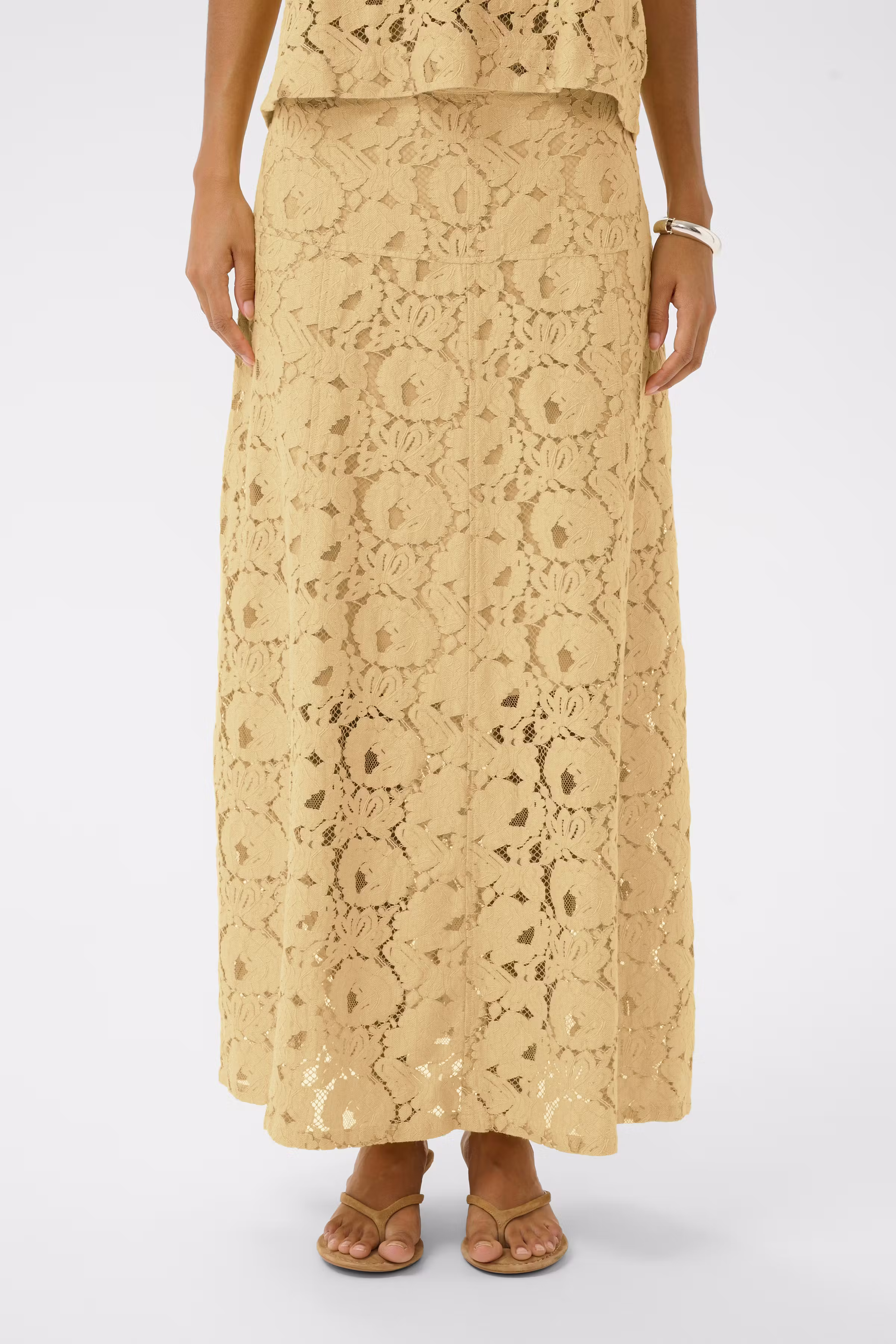 SLTaya Skjørt LOOKBOOK FRONT 30408628-130915