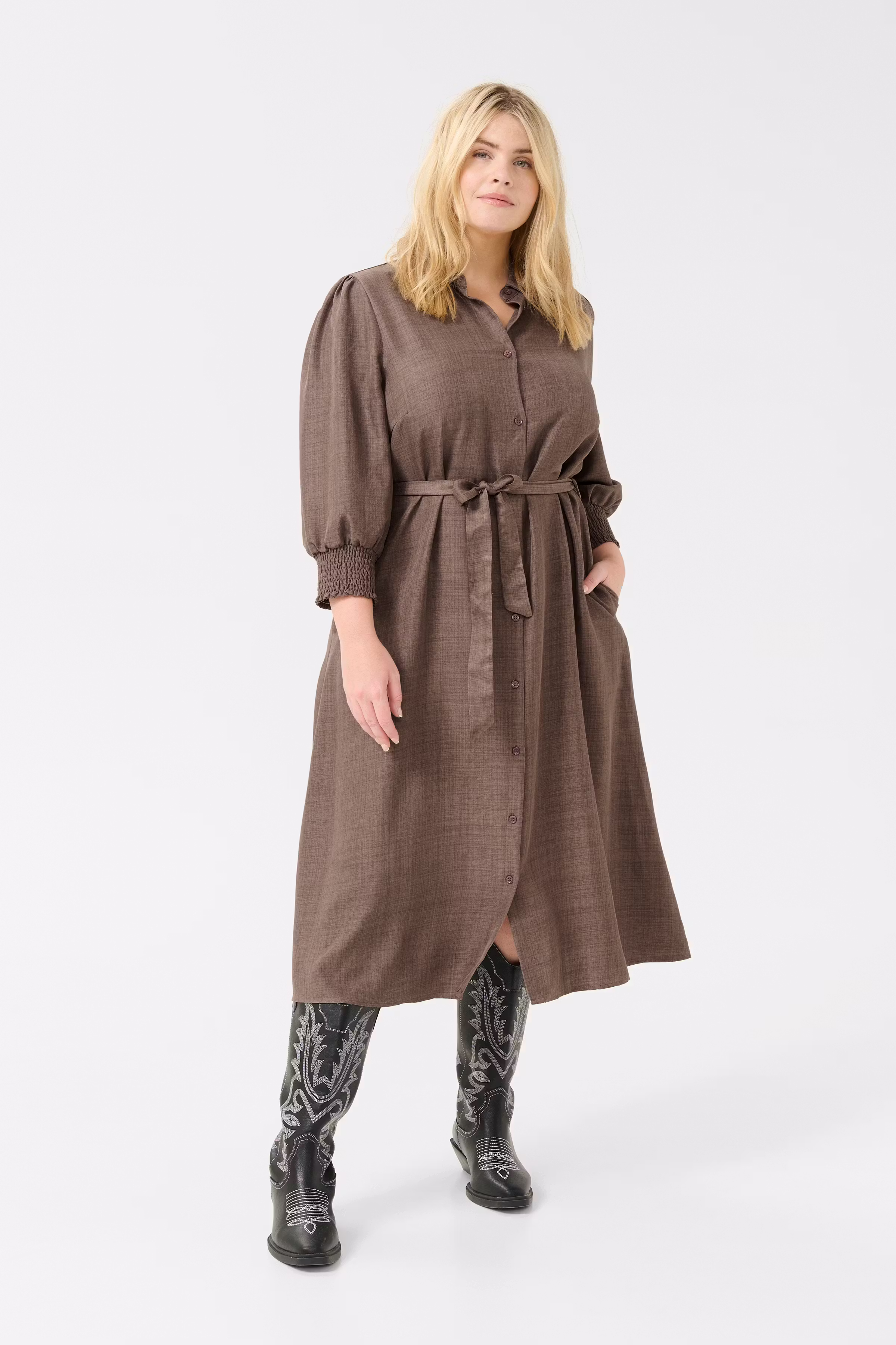 KCellinor Klänning LOOKBOOK FRONT 10583393-107972