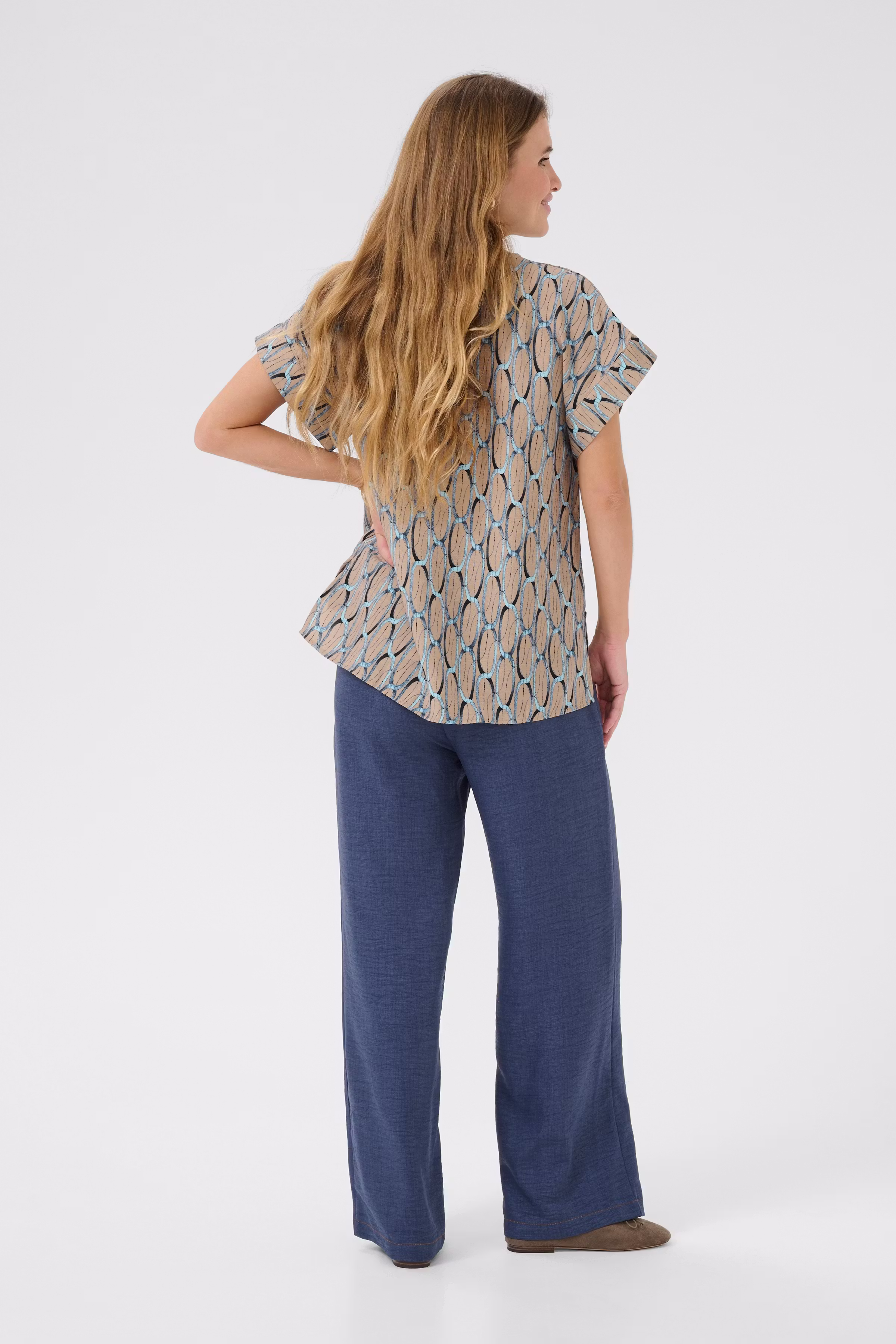 CUpella Blouse LOOKBOOK BACK 50112411-108586