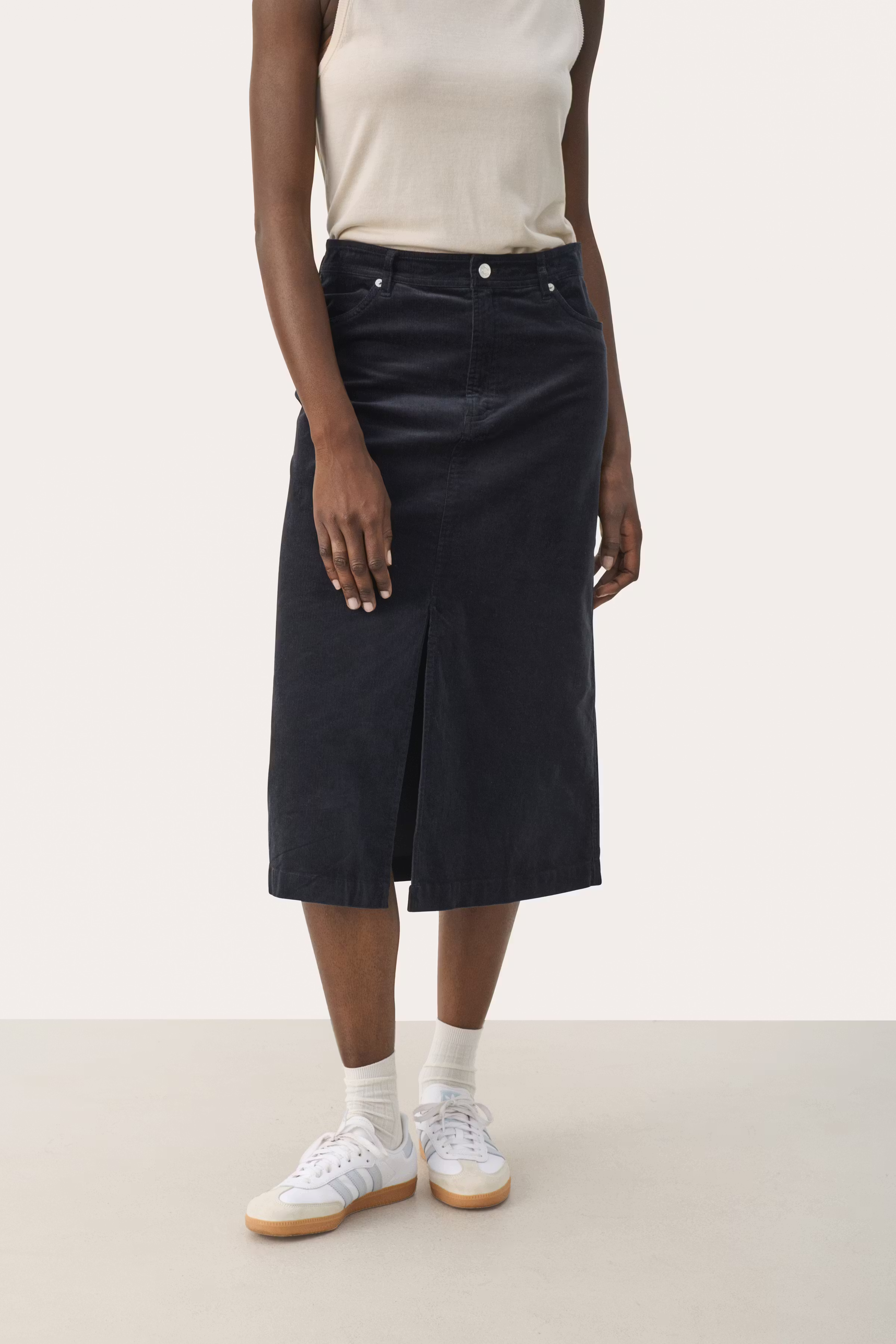 LeilaniPW Rock LOOKBOOK FRONT 30308952-194013