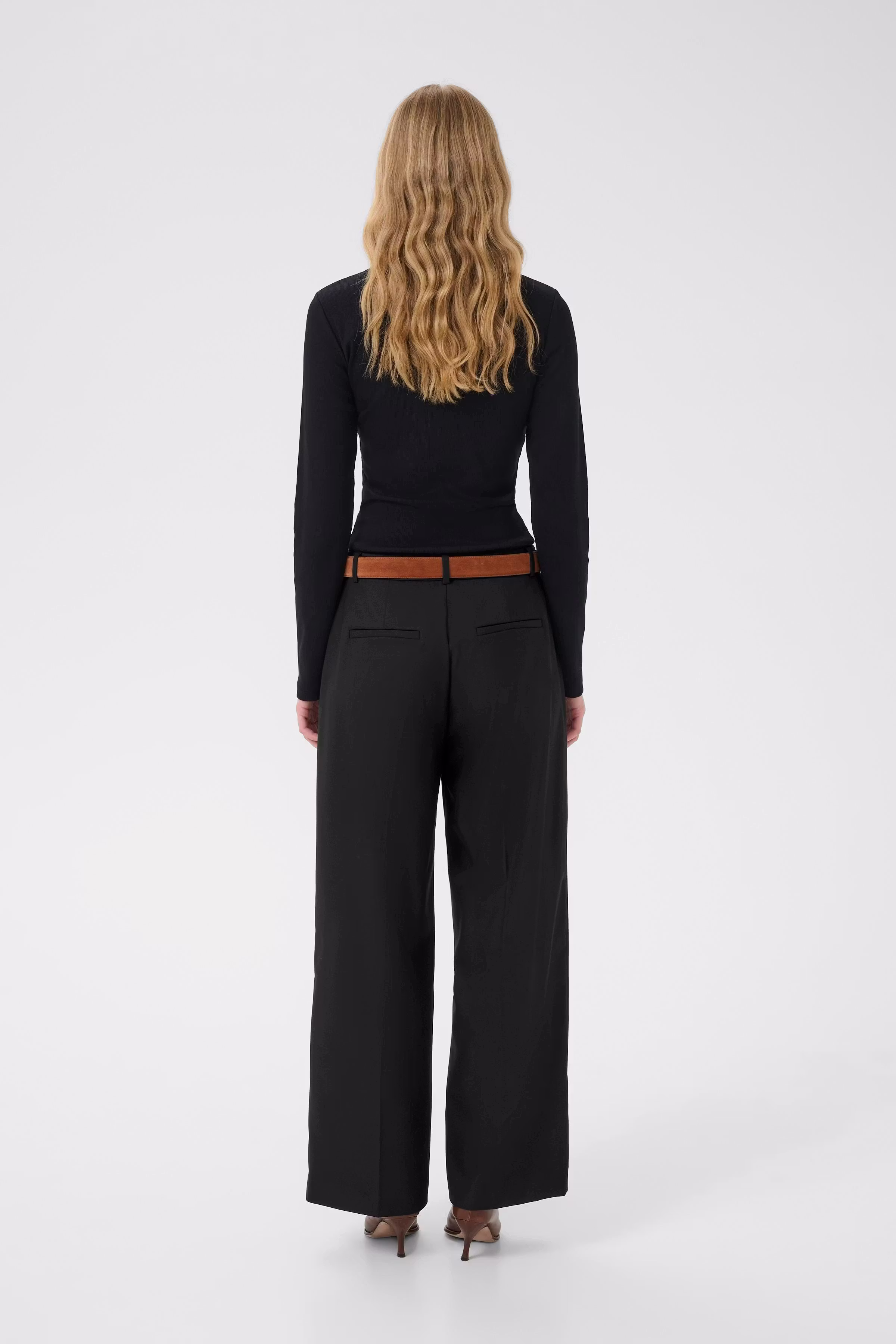 GZpaula Trousers LOOKBOOK BACK 10910915-100017