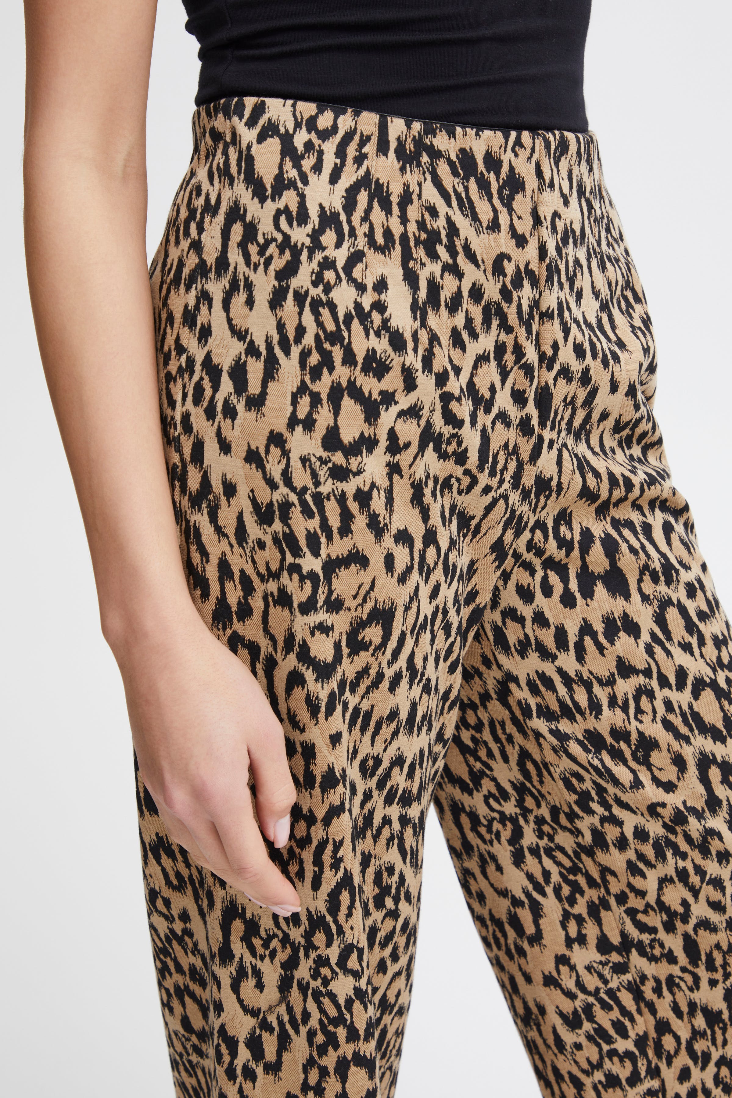 IHKATE Hose LOOKBOOK DETAIL 20120655-202923