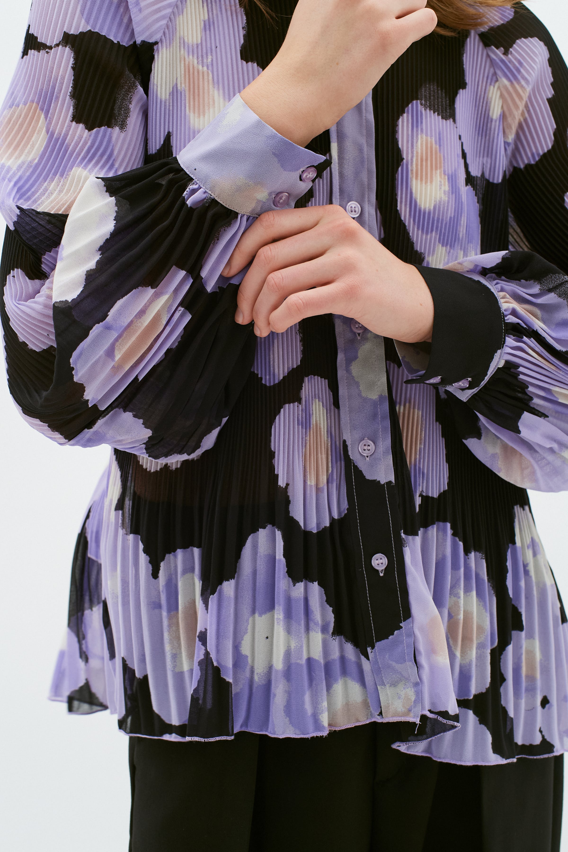HendraIW Blouse LOOKBOOK DETAIL 30109399-302764