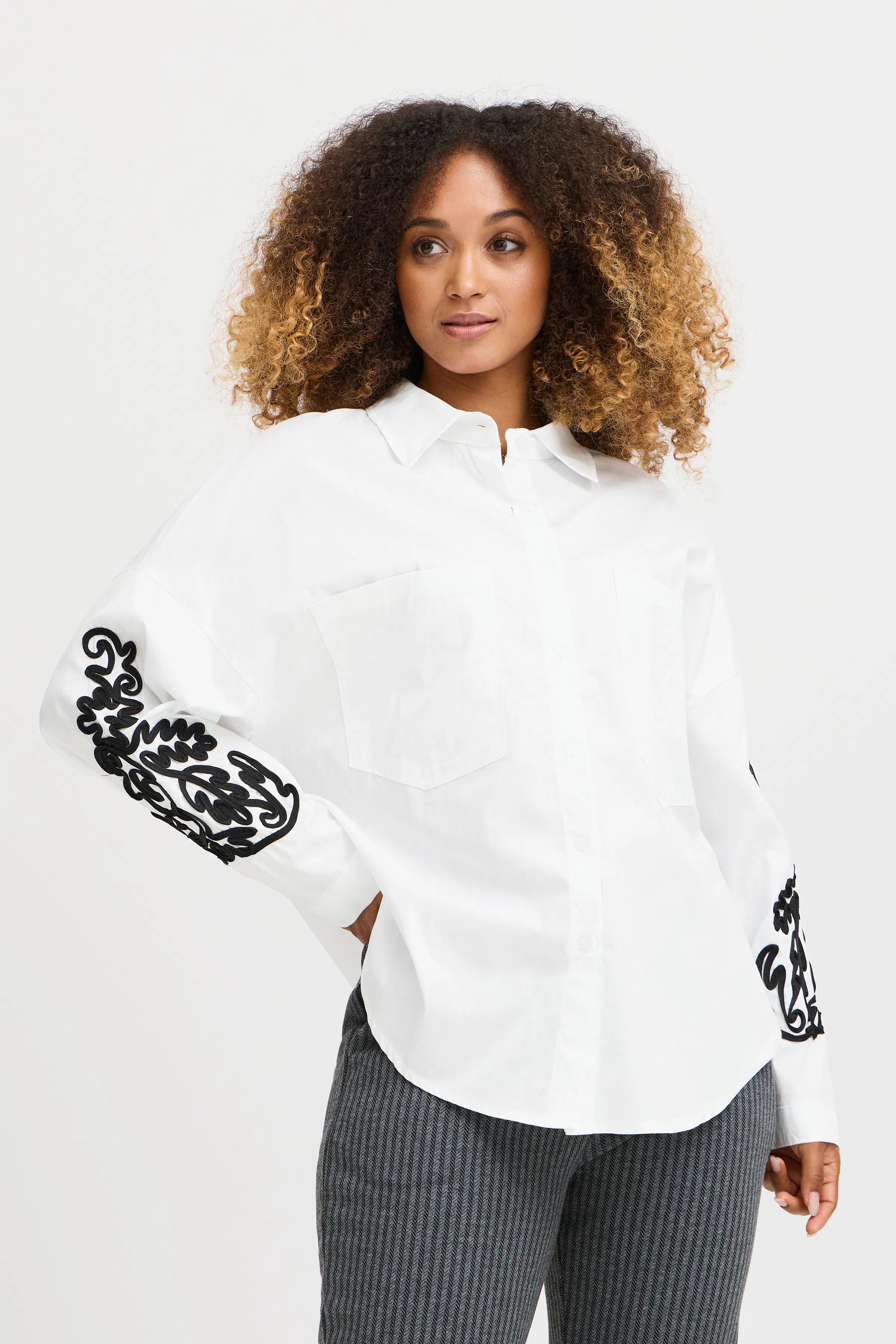 SBBELIS Skjorte LOOKBOOK FRONT 22100798-110602