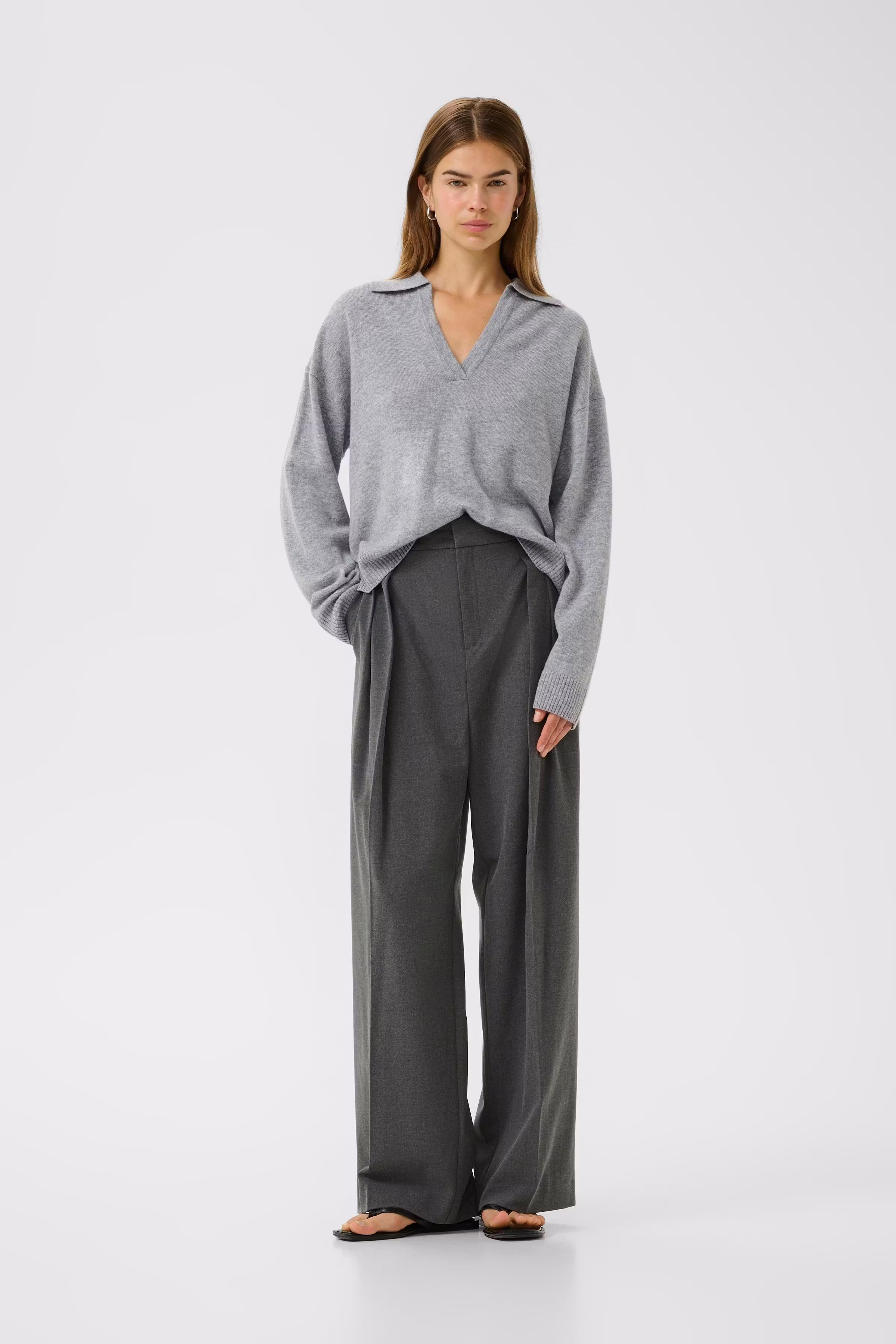 YettaIW Pullover LOOKBOOK FRONT 30111118-301744