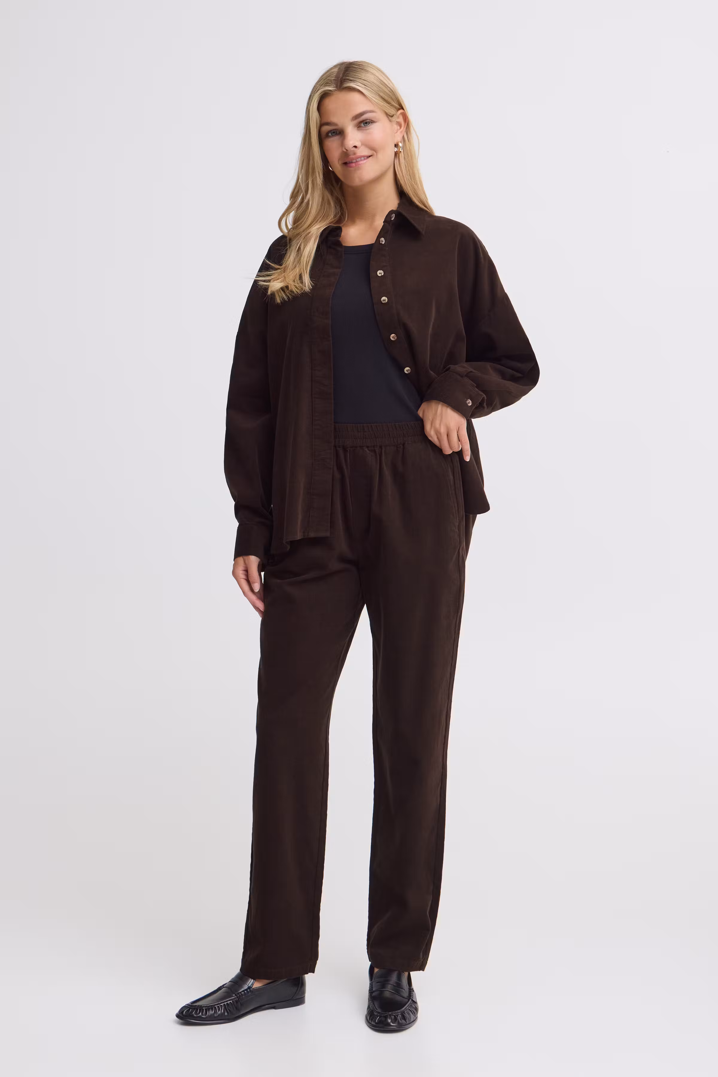 FRCORY Hose LOOKBOOK FRONT 20617381-190913