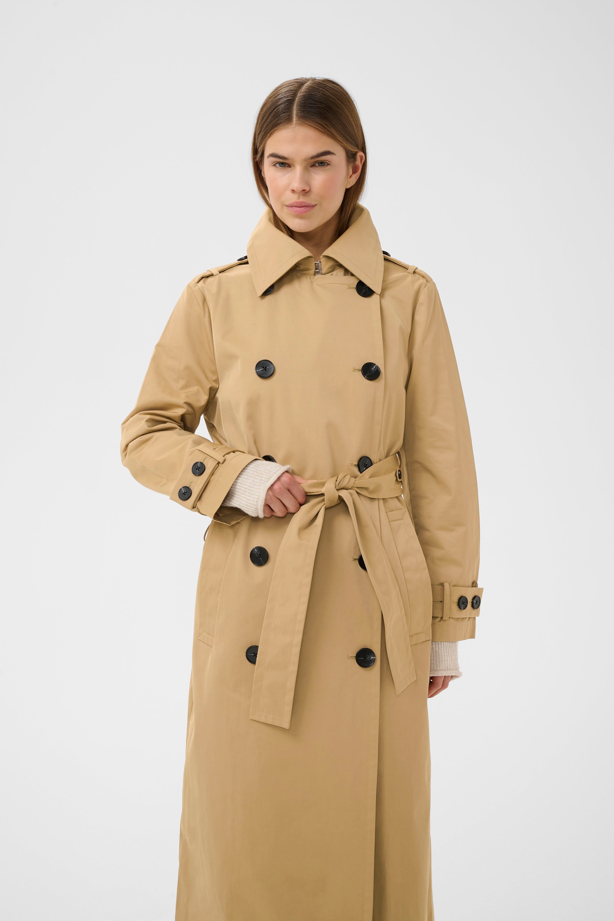 HALOIW Mantel LOOKBOOK FRONT 30112238-171320
