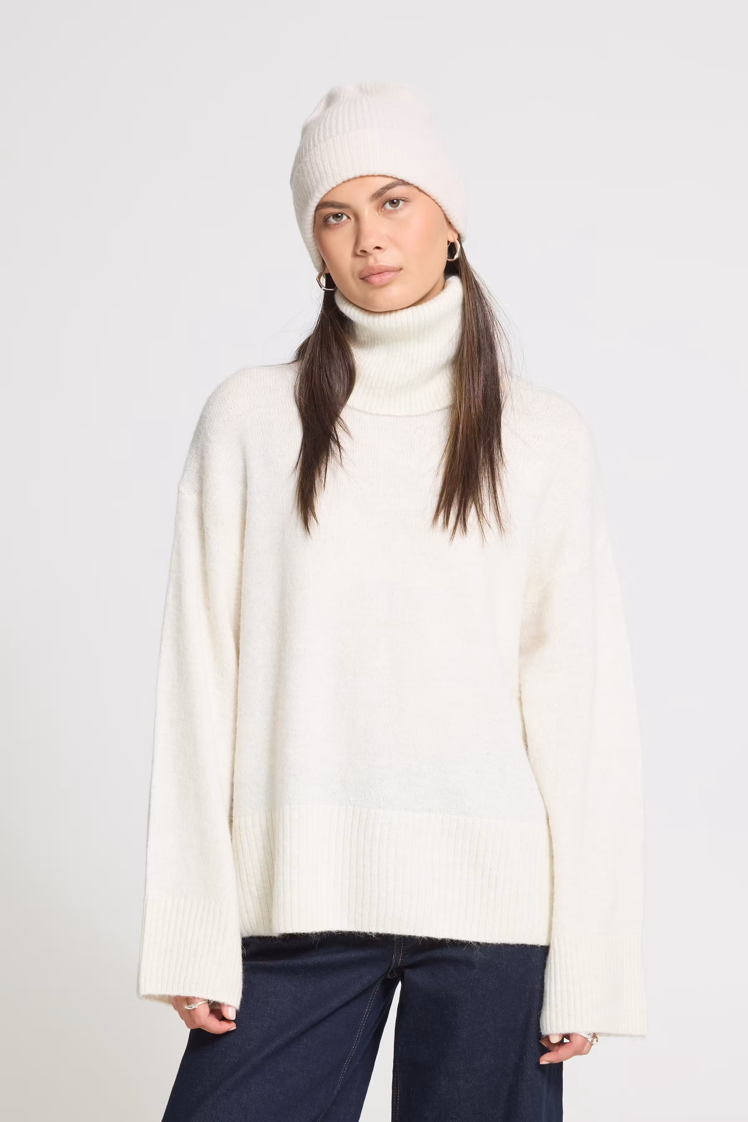IAIVO Hue LOOKBOOK FRONT 20110525-114201