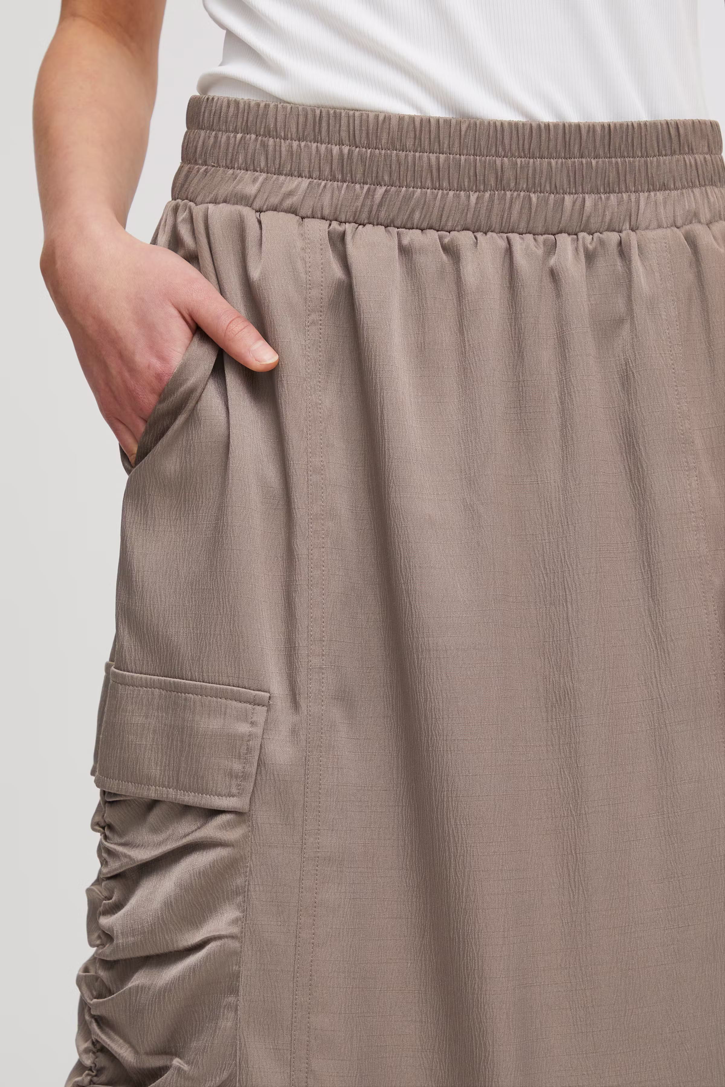 IXGELENA Kjol LOOKBOOK DETAIL 20120396-181017