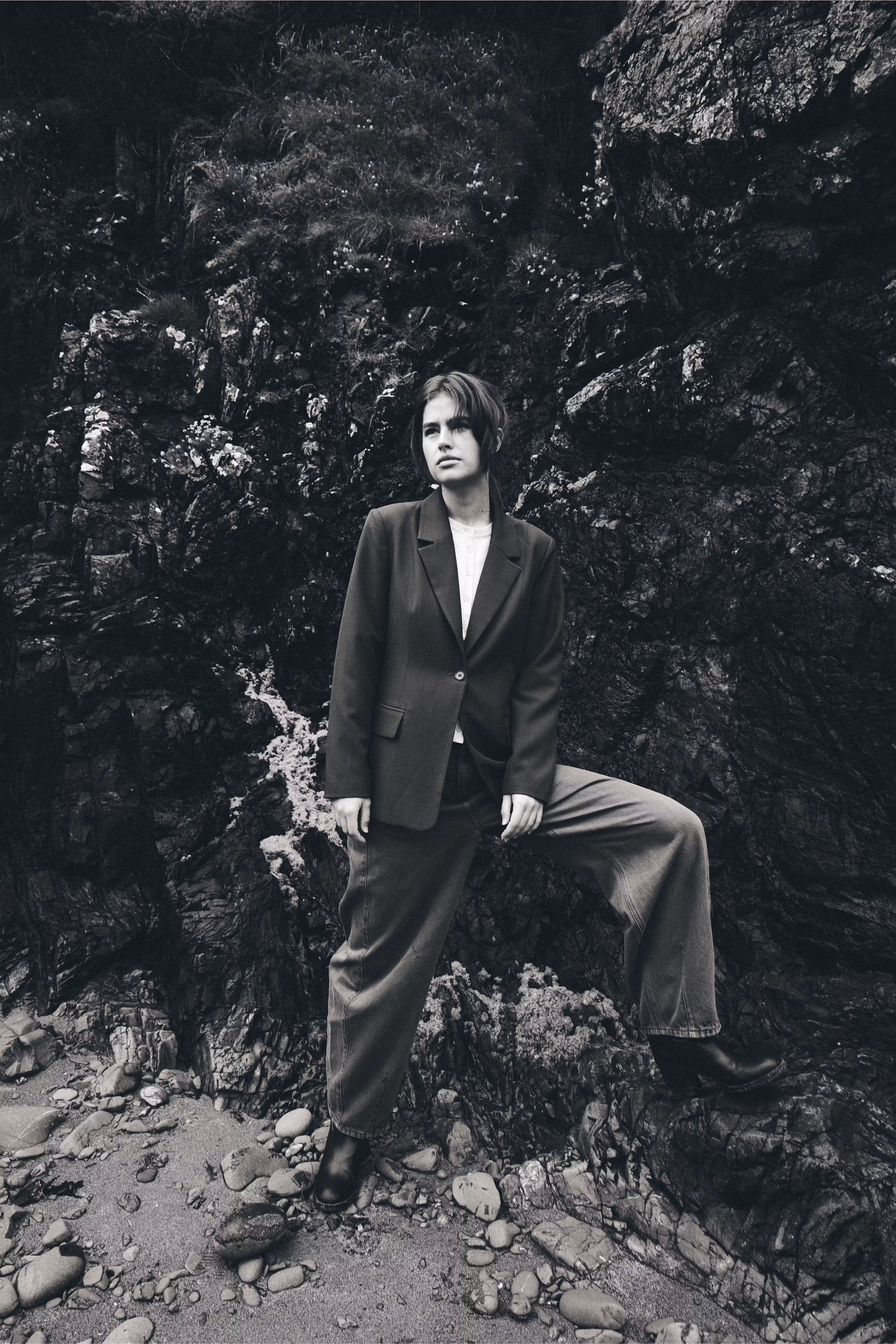 IHFAVA Blazer LOCATION NONE 20125676-1905091
