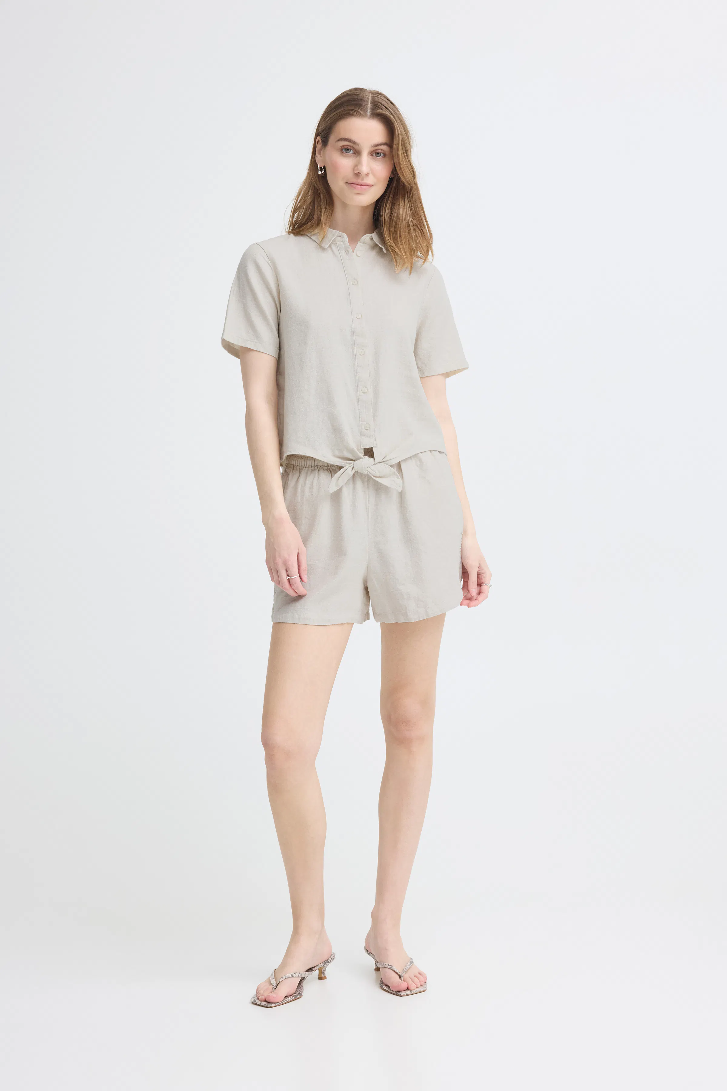 Kortermet skjorte LOOKBOOK FRONT 20122921-204424