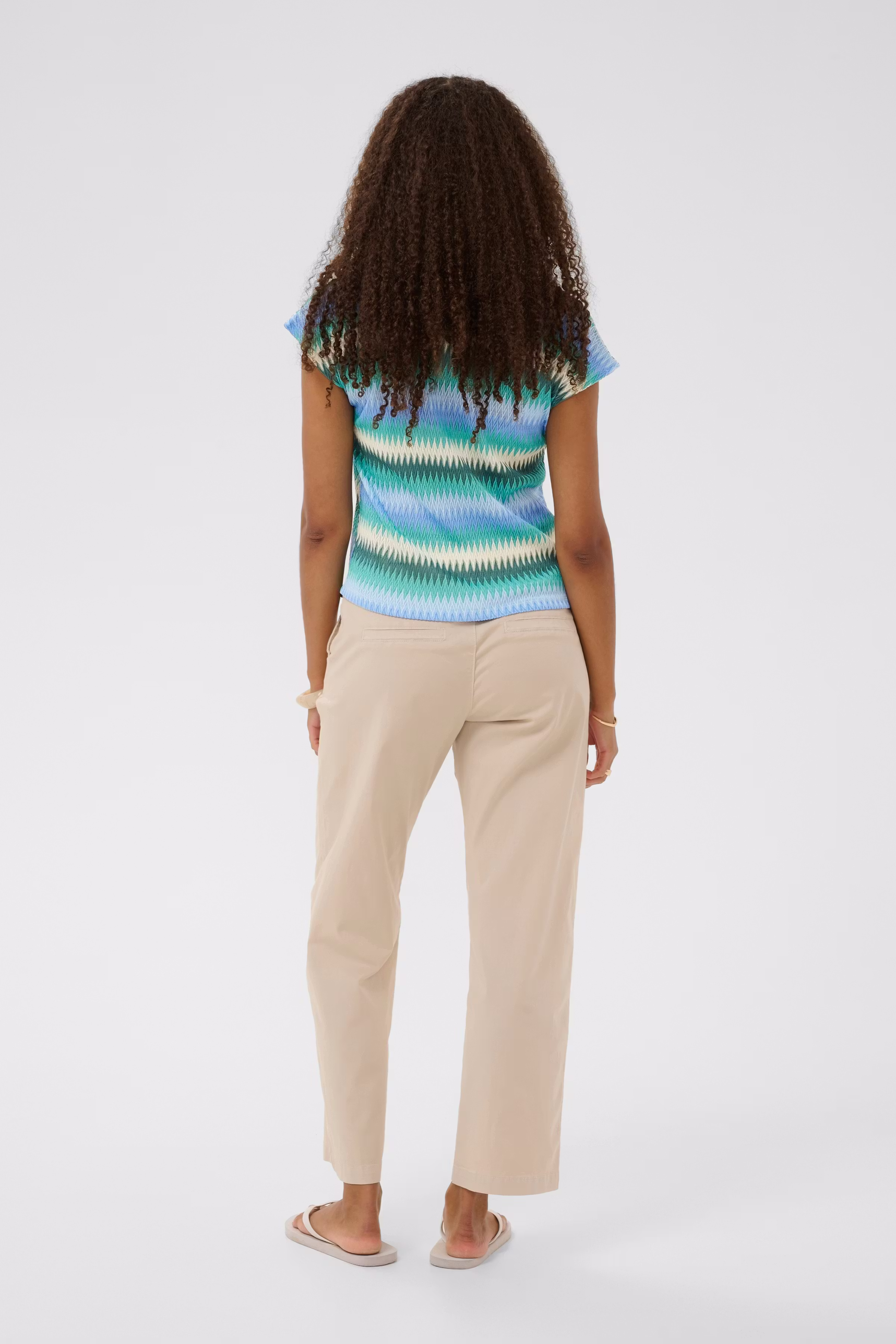 CRDelfina Blouse LOOKBOOK BACK 10614990-109341