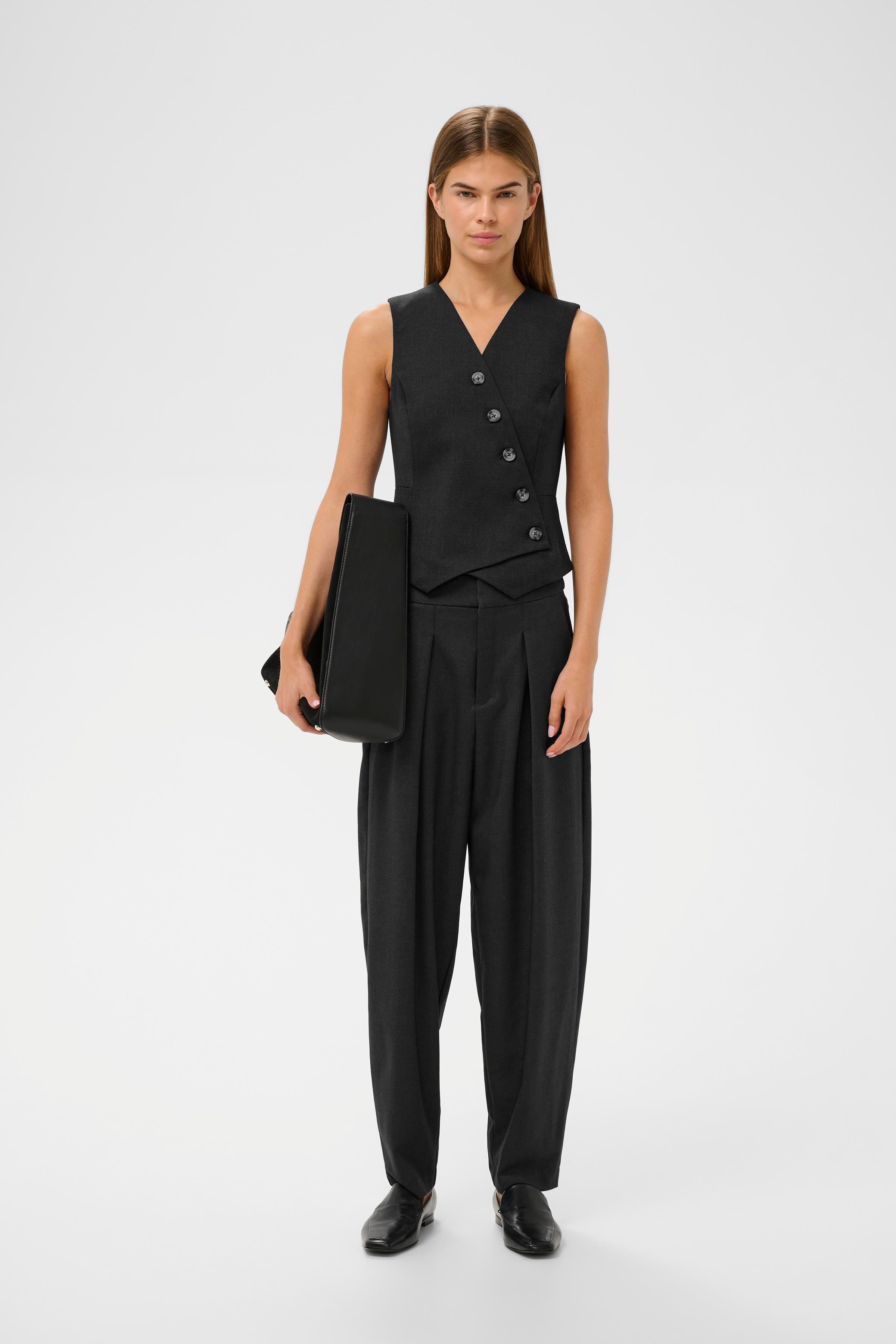 YuktaIW Broek LOOKBOOK FRONT 30111165-301744