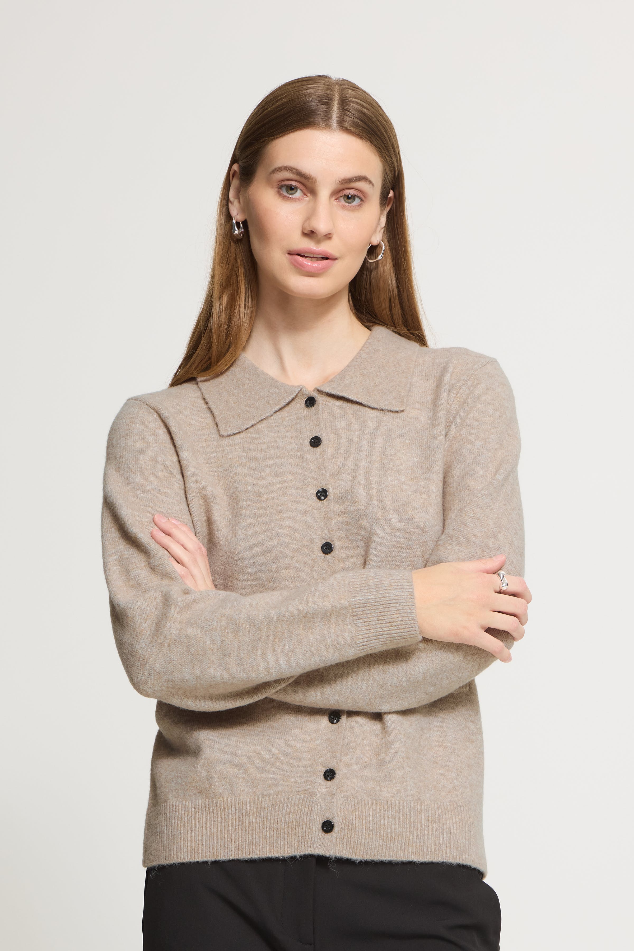 IHDASILA Cardigan LOOKBOOK FRONT 20126164-1304011