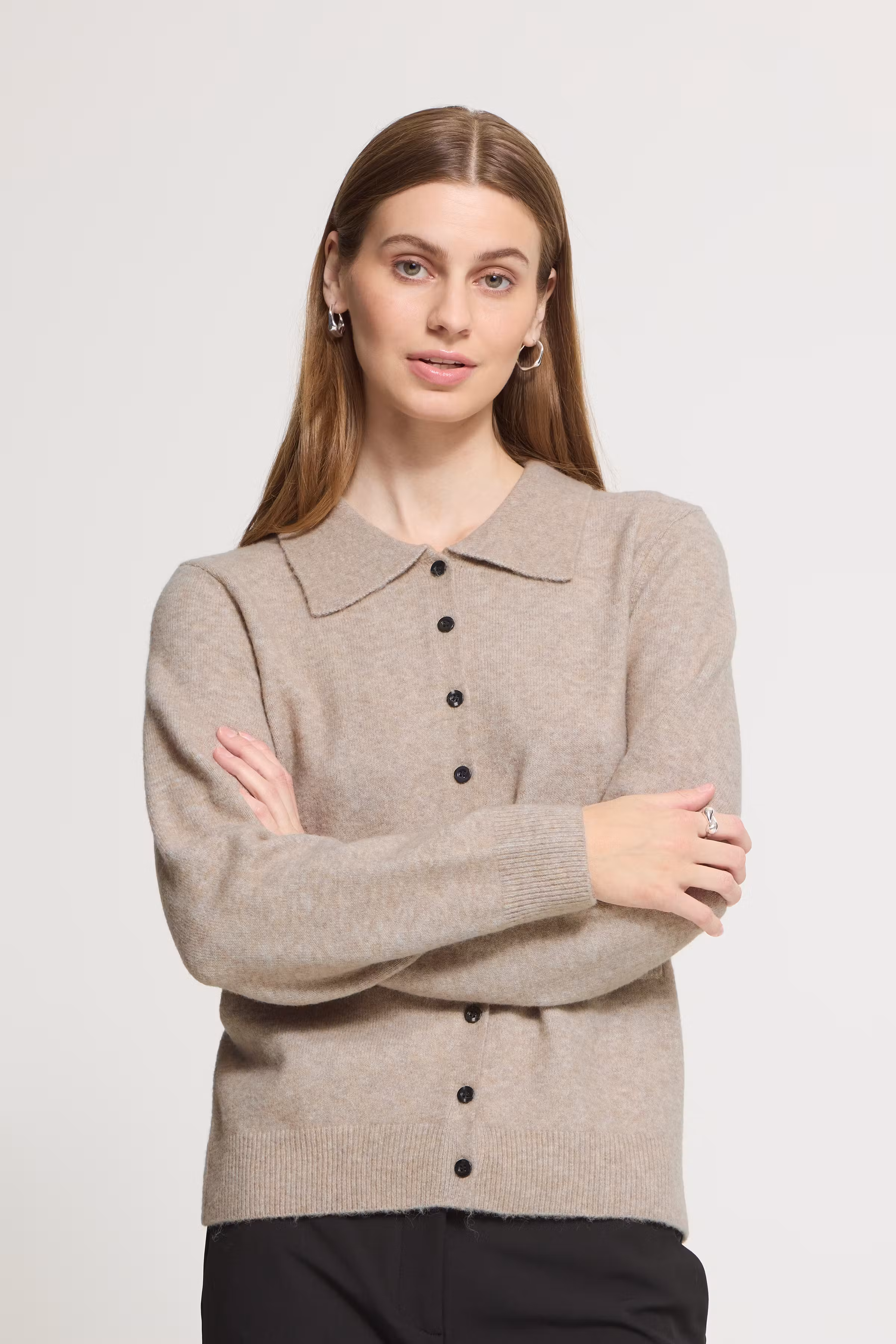 IHDASILA Cardigan LOOKBOOK FRONT 20126164-1304011