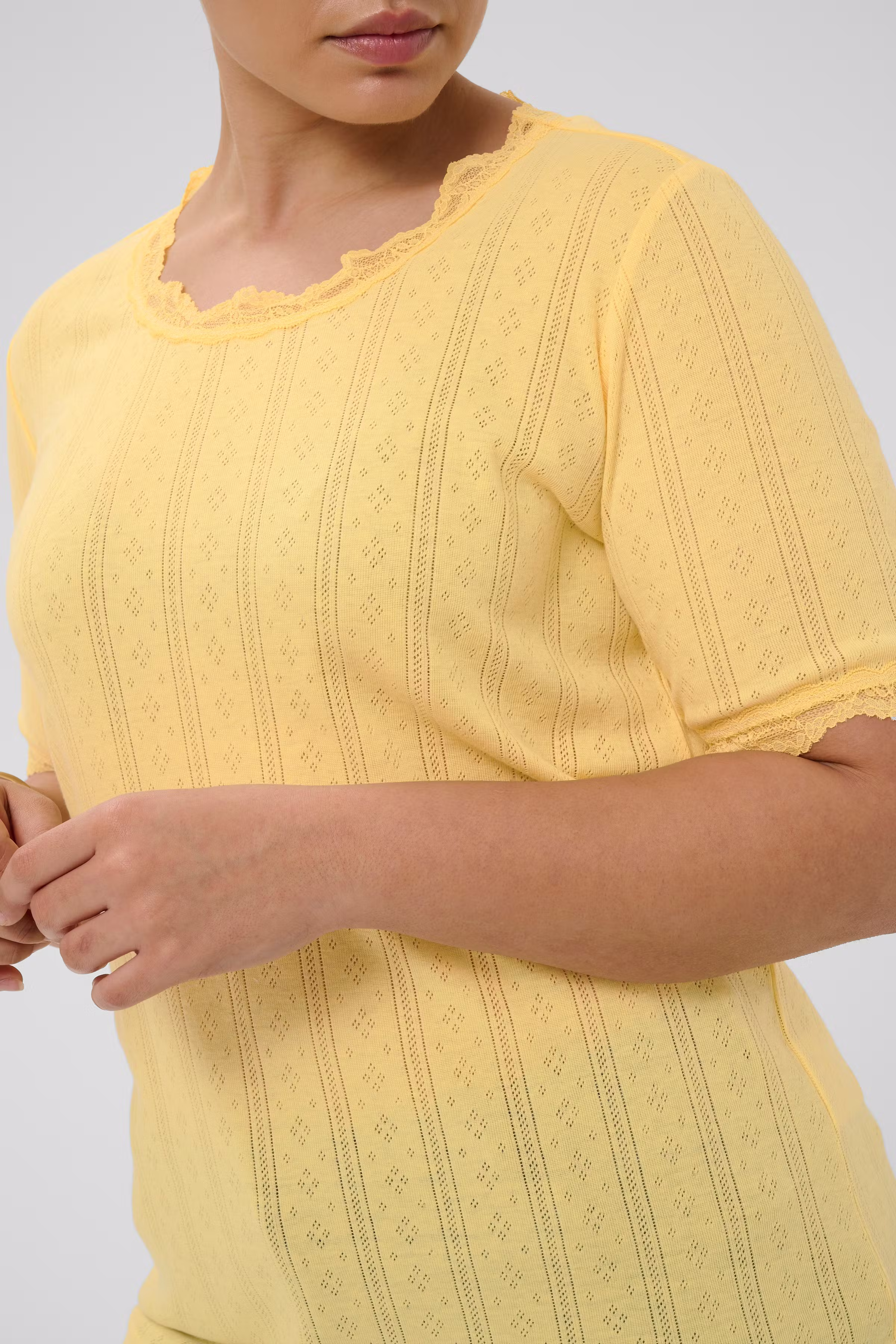 KCtina T-shirt LOOKBOOK DETAIL 10584477-130822