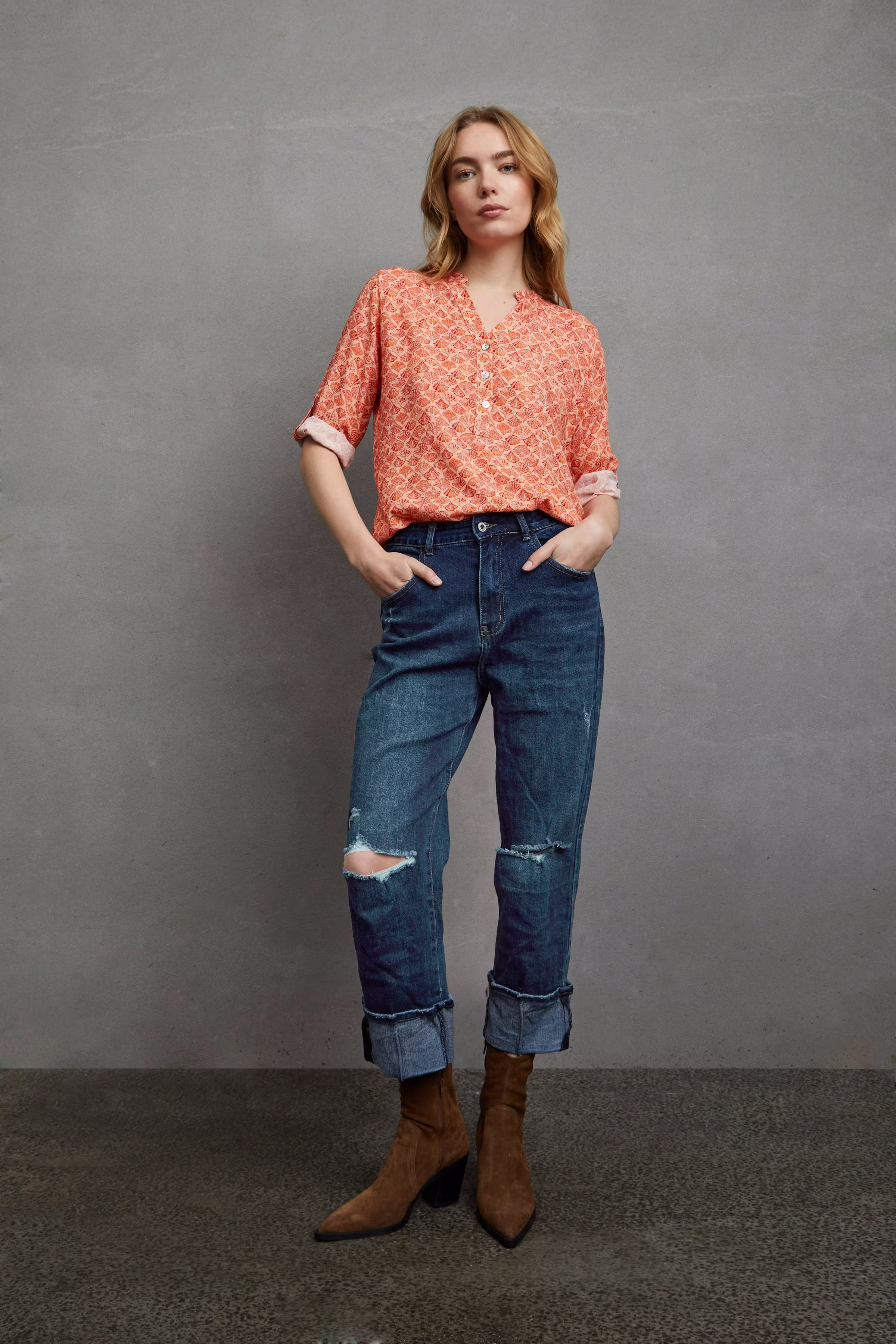 Casual Hose LOOKBOOK FRONT 22100086-194118