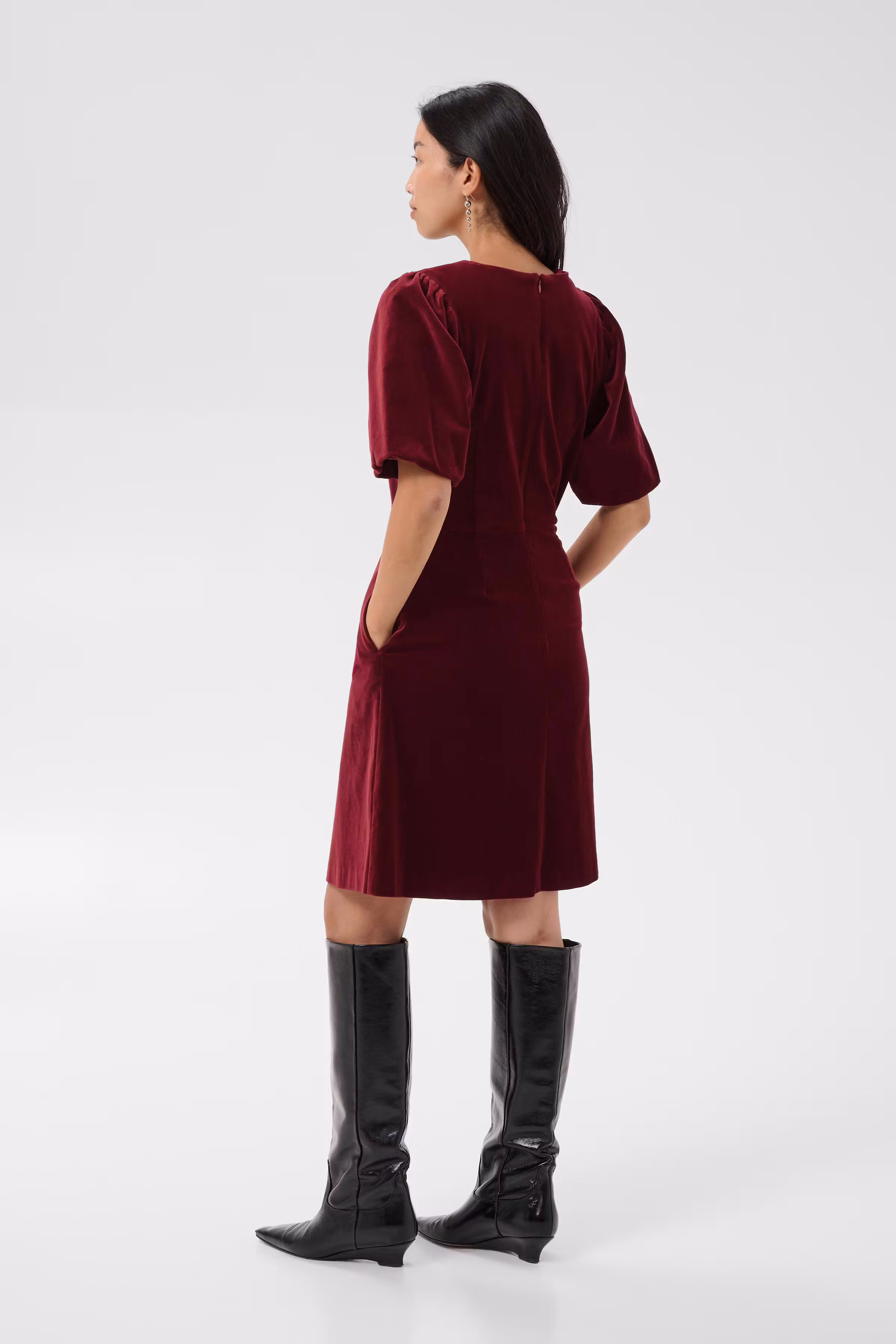DaivaPW Kjole LOOKBOOK BACK 30310927-191650
