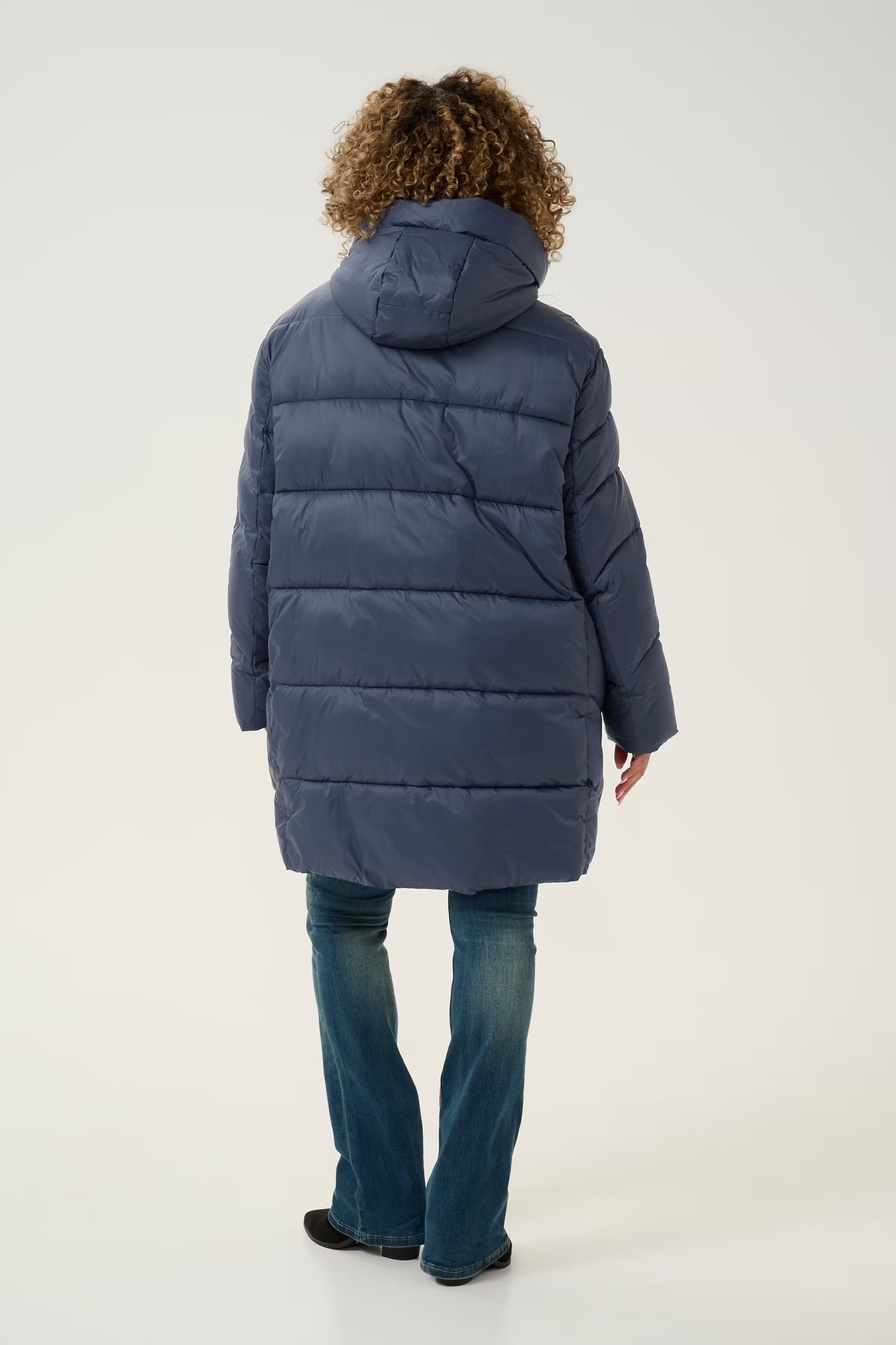 CRLuffu Outerwear LOOKBOOK BACK 10613100-193922