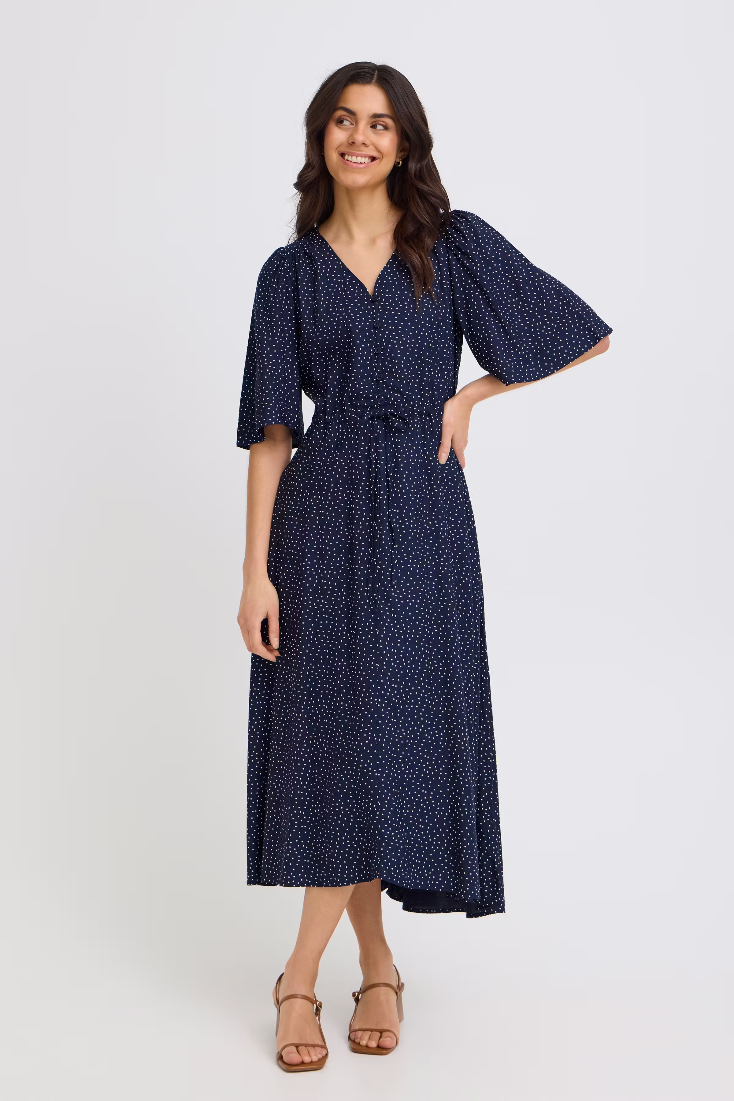 FRLAYA Klänning LOOKBOOK FRONT 20617671-900010613