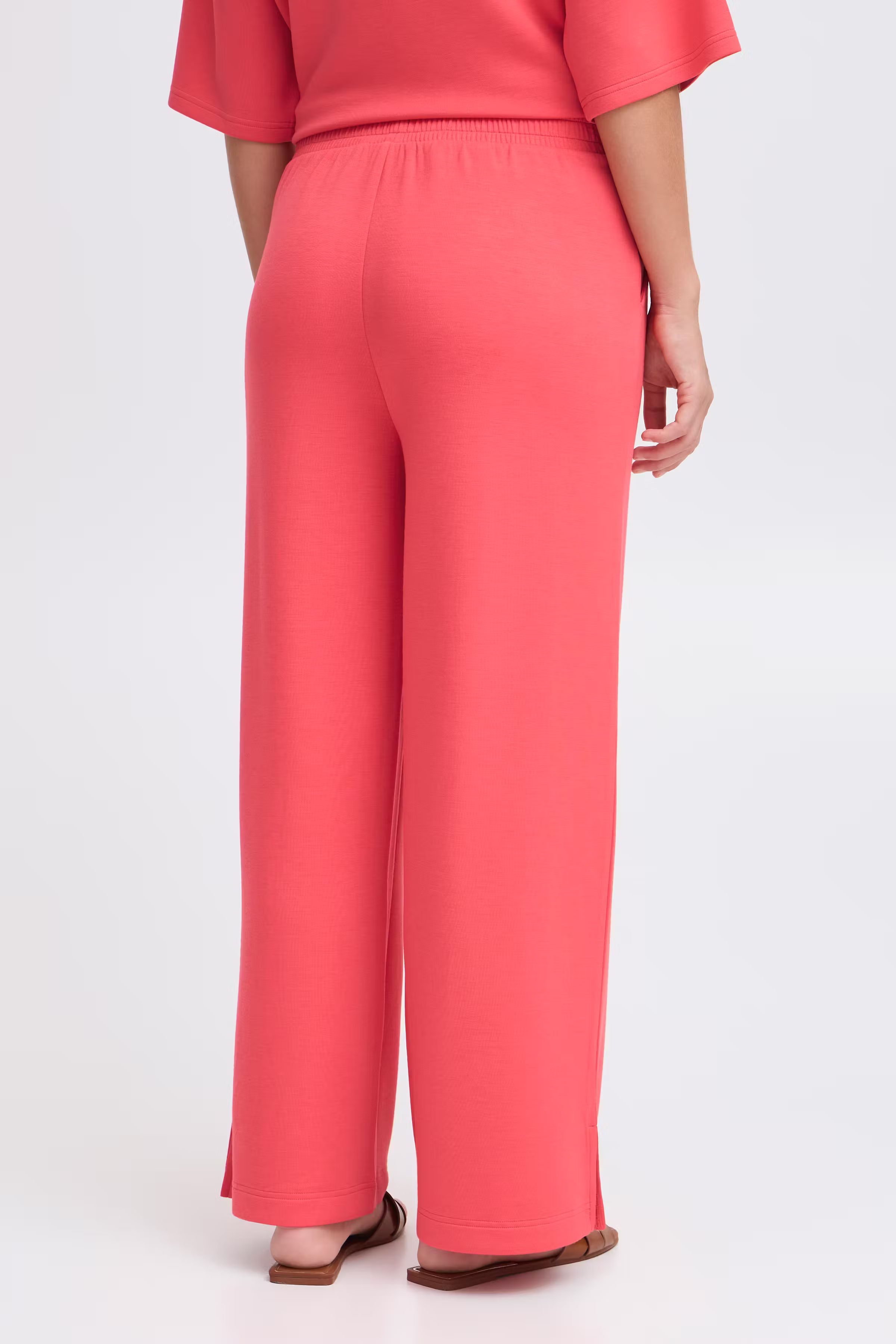 FRAURORA Hose LOOKBOOK BACK 20615493-181756