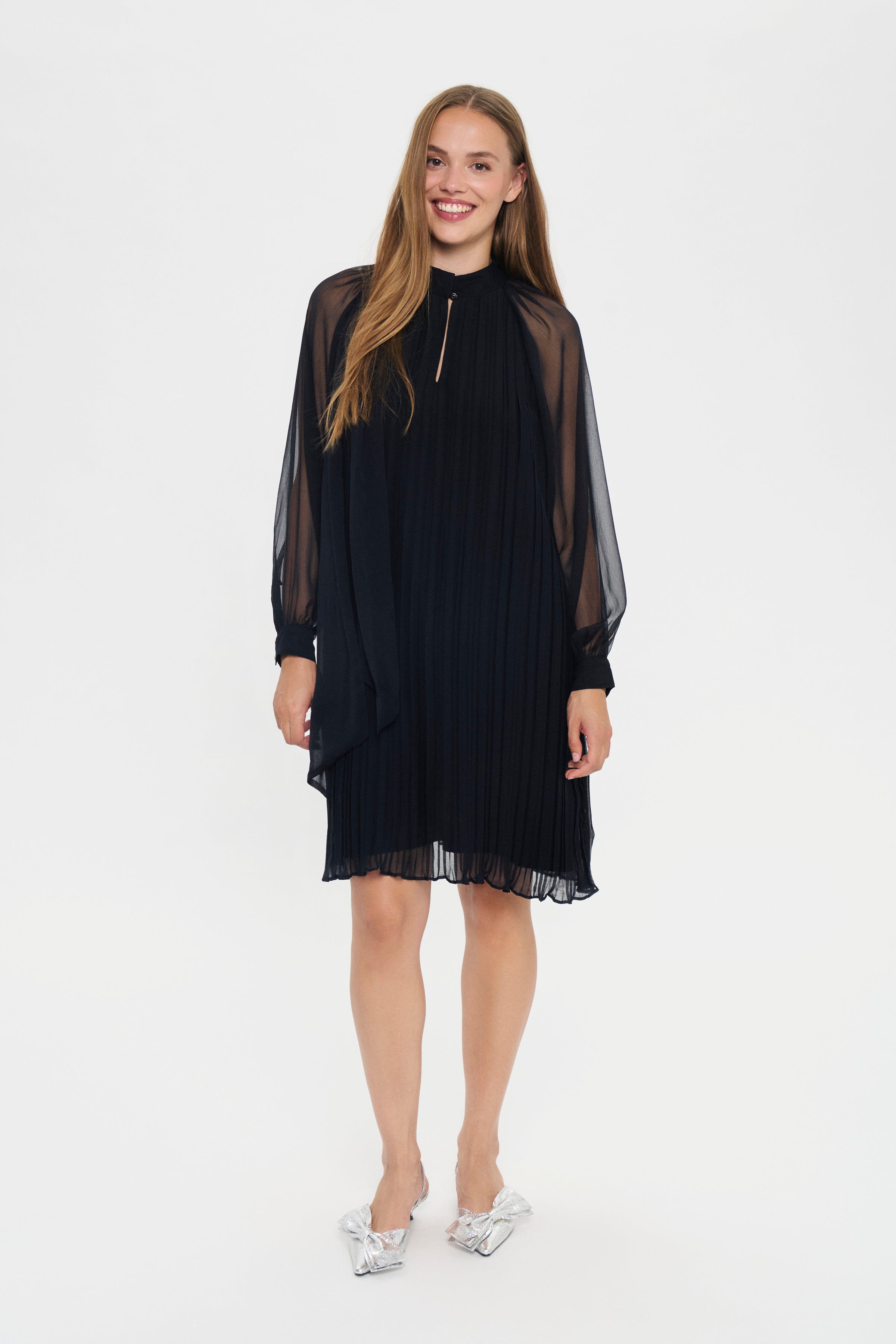 NuriSZ Klänning LOOKBOOK FRONT 30514599-193911