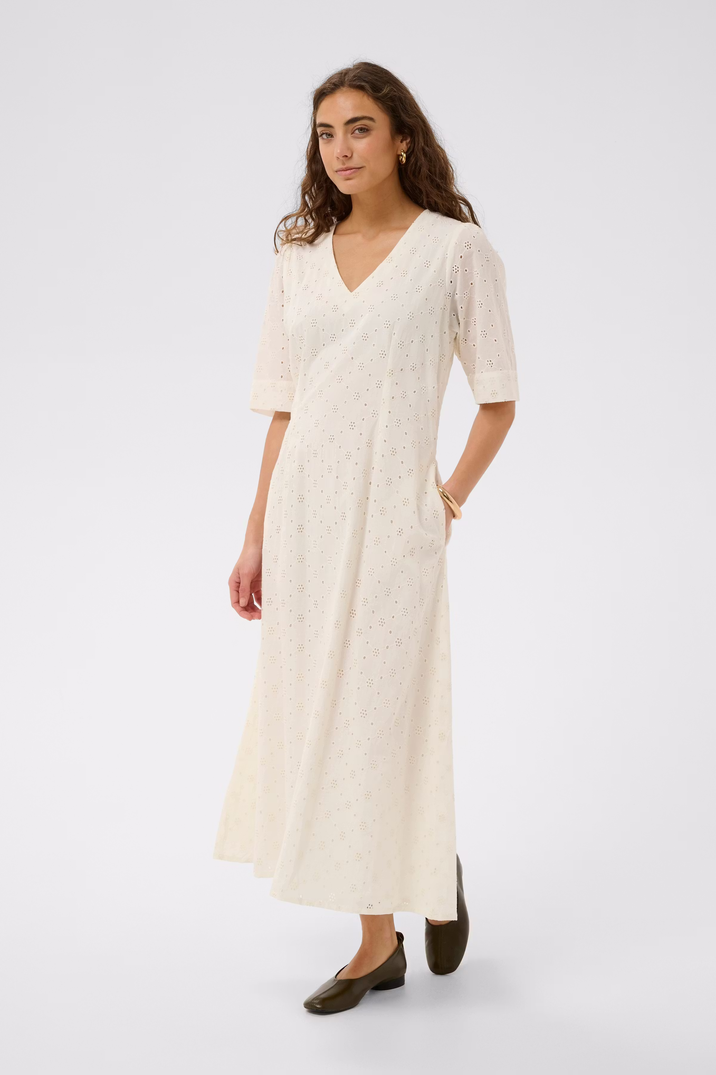 CUadelfine Kjole med broderi LOOKBOOK FRONT 50113254-500013