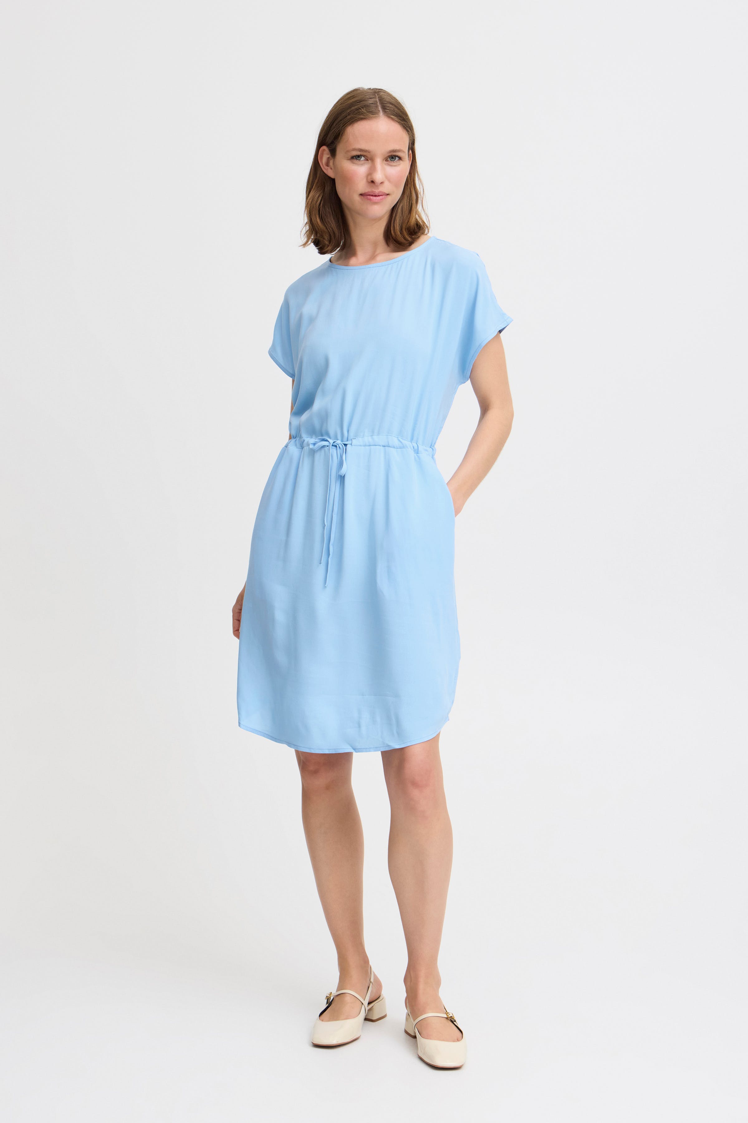 BYMMJOELLA Kleid LOOKBOOK FRONT 20811226-164132