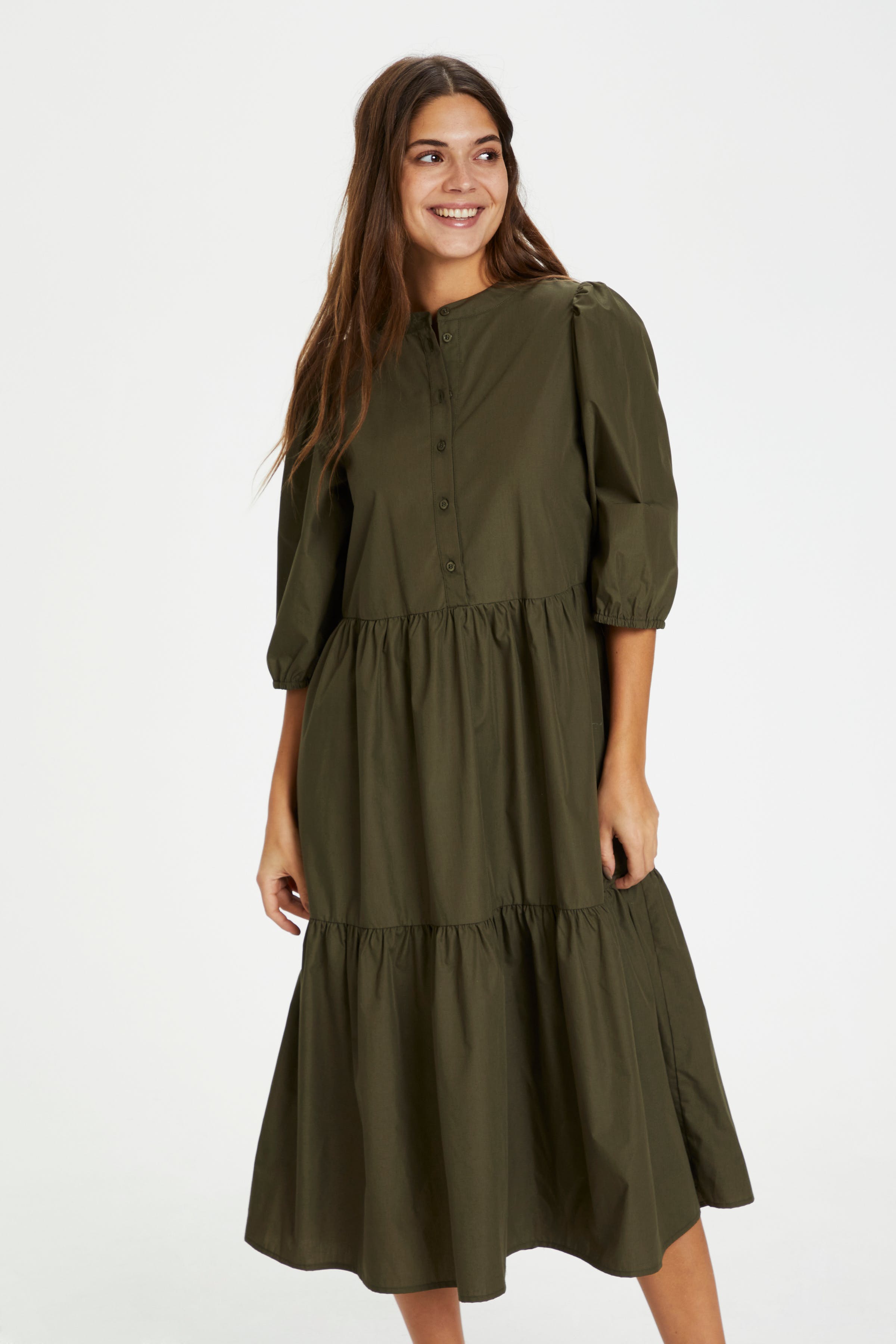 KAmelana Kleid LOOKBOOK FRONT 10505637-190511