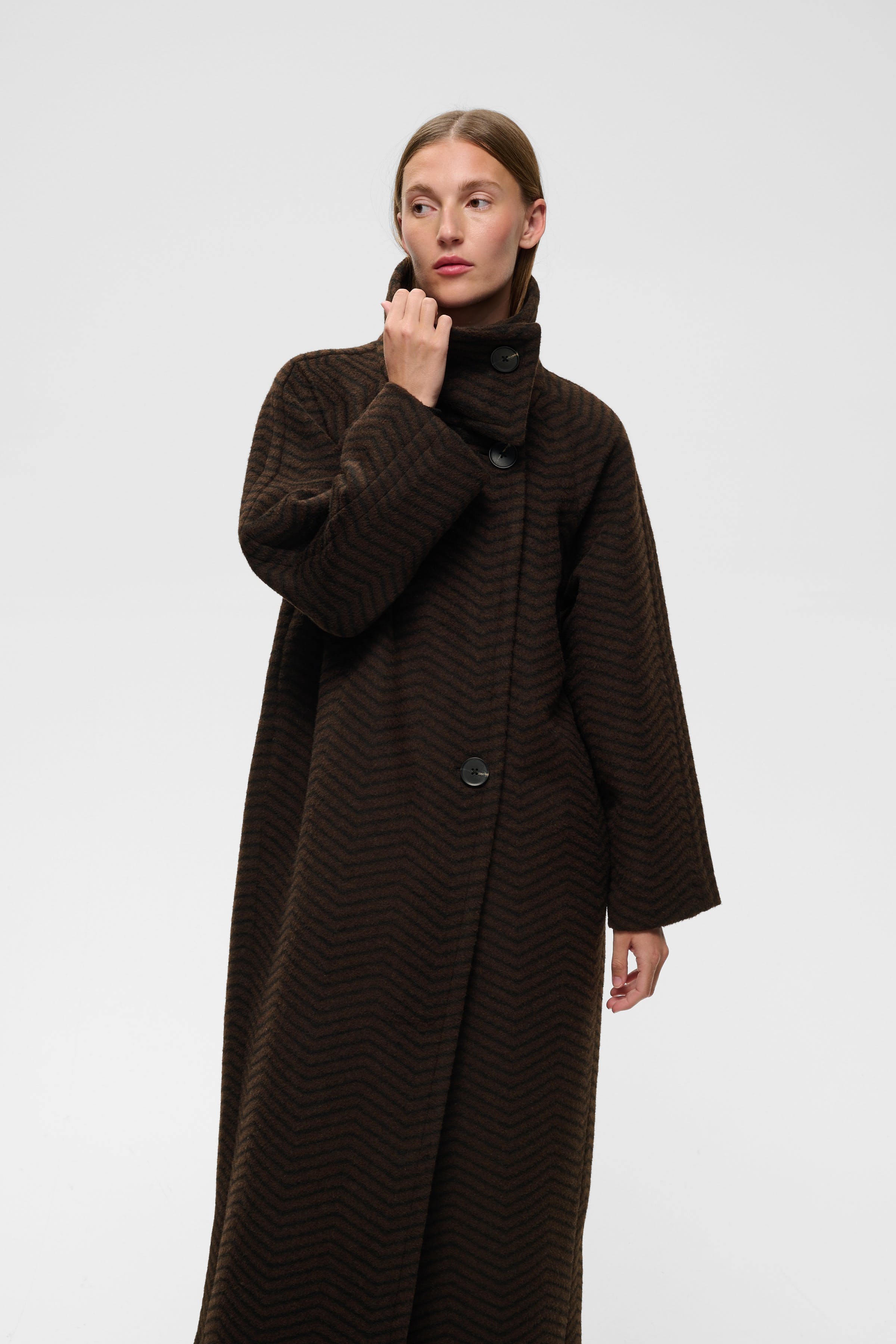 ZASCHAIW Mantel LOOKBOOK FRONT 30112653-900009194