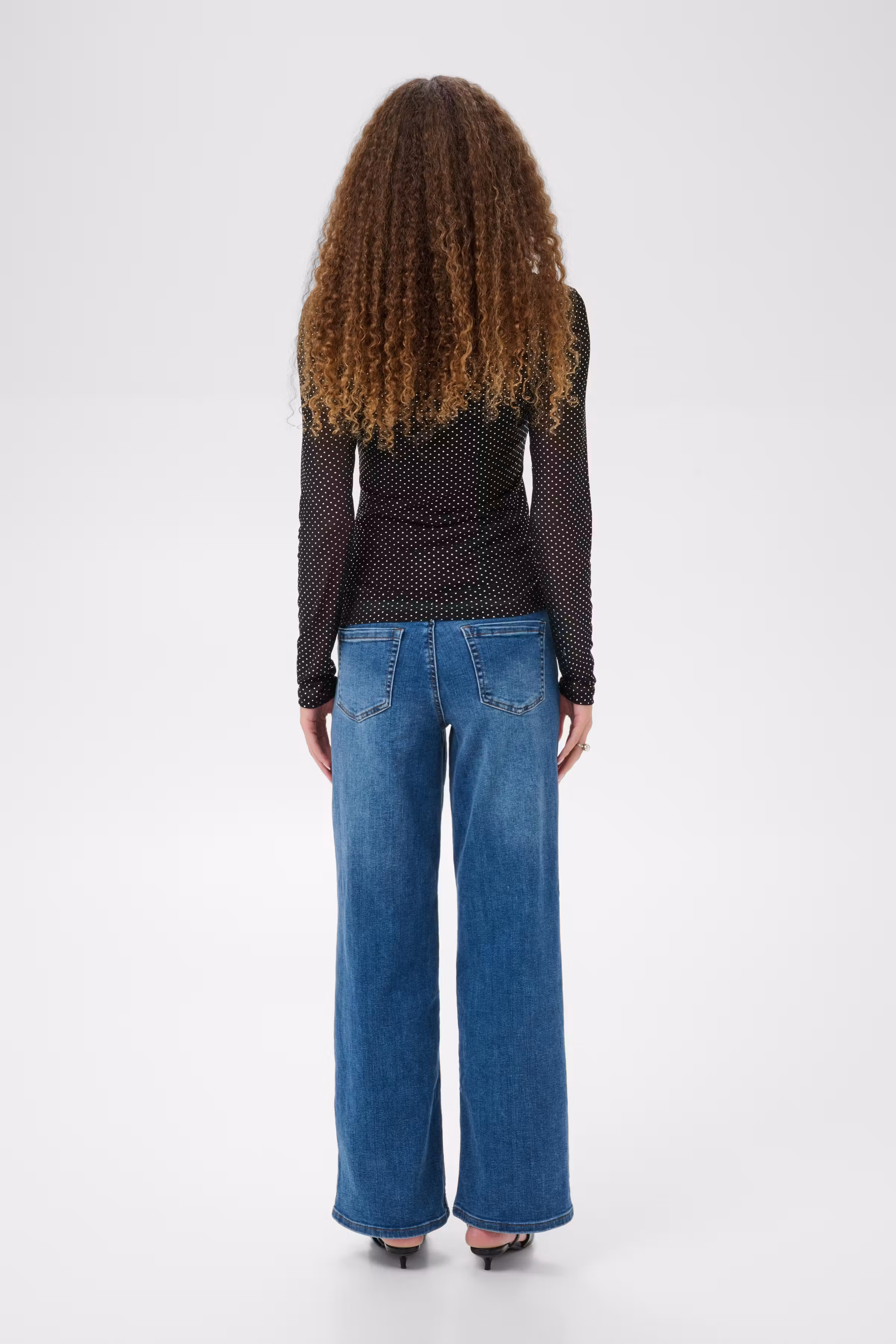 KAmiranda T-shirt LOOKBOOK BACK 10512367-100121