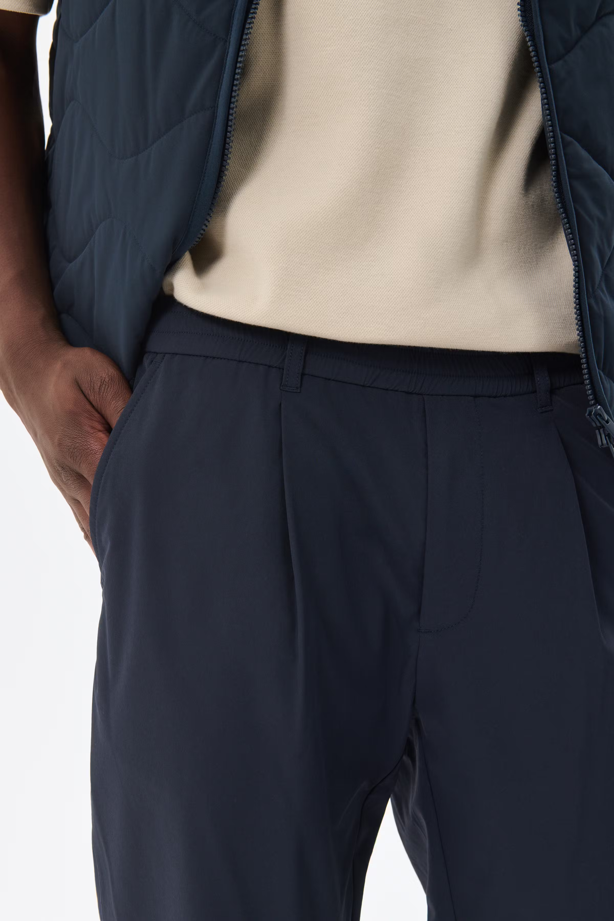 MAjay M73 Hose LOOKBOOK DETAIL 30207535-194011