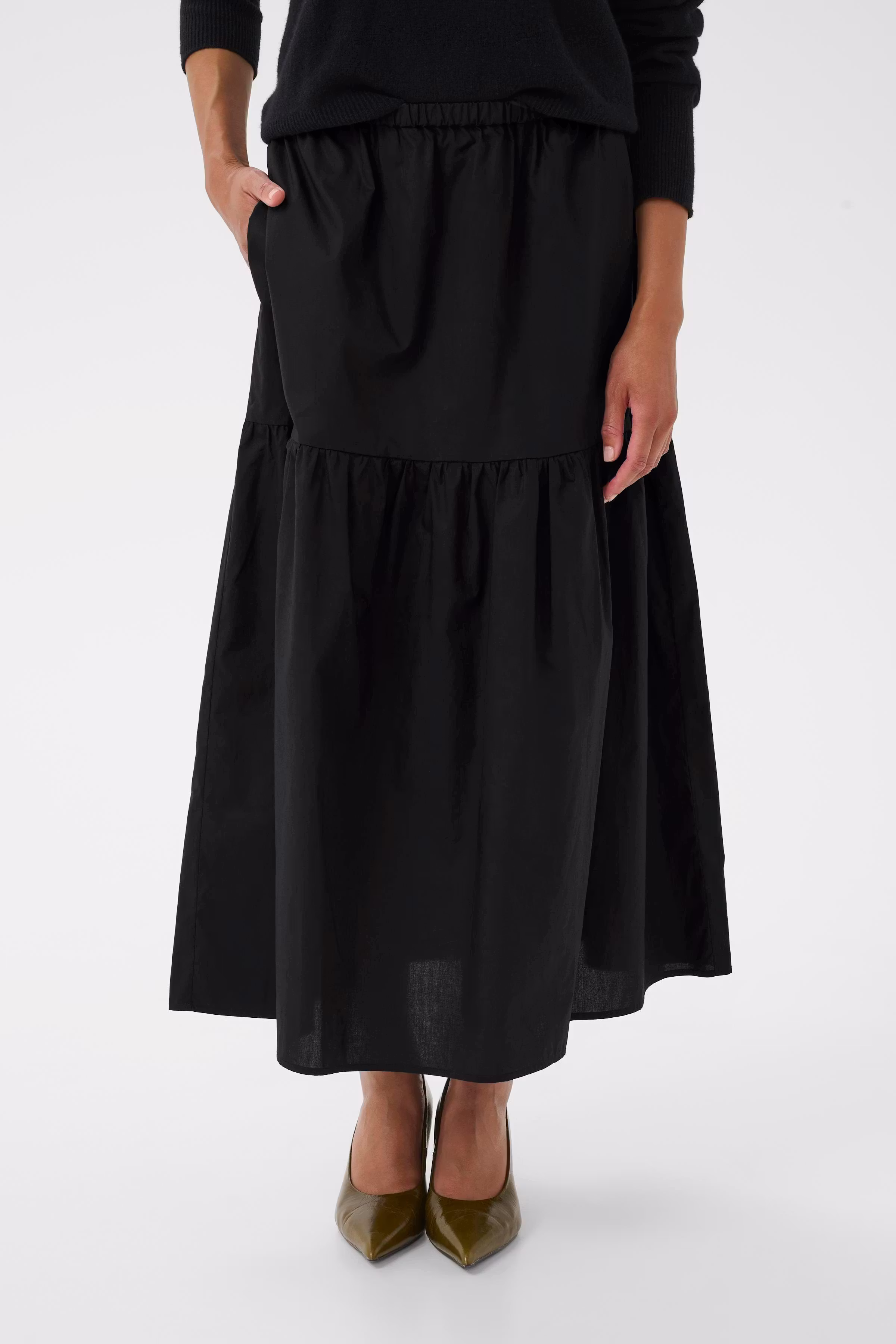 KBChilly Skirt LOOKBOOK FRONT 10105757-194008