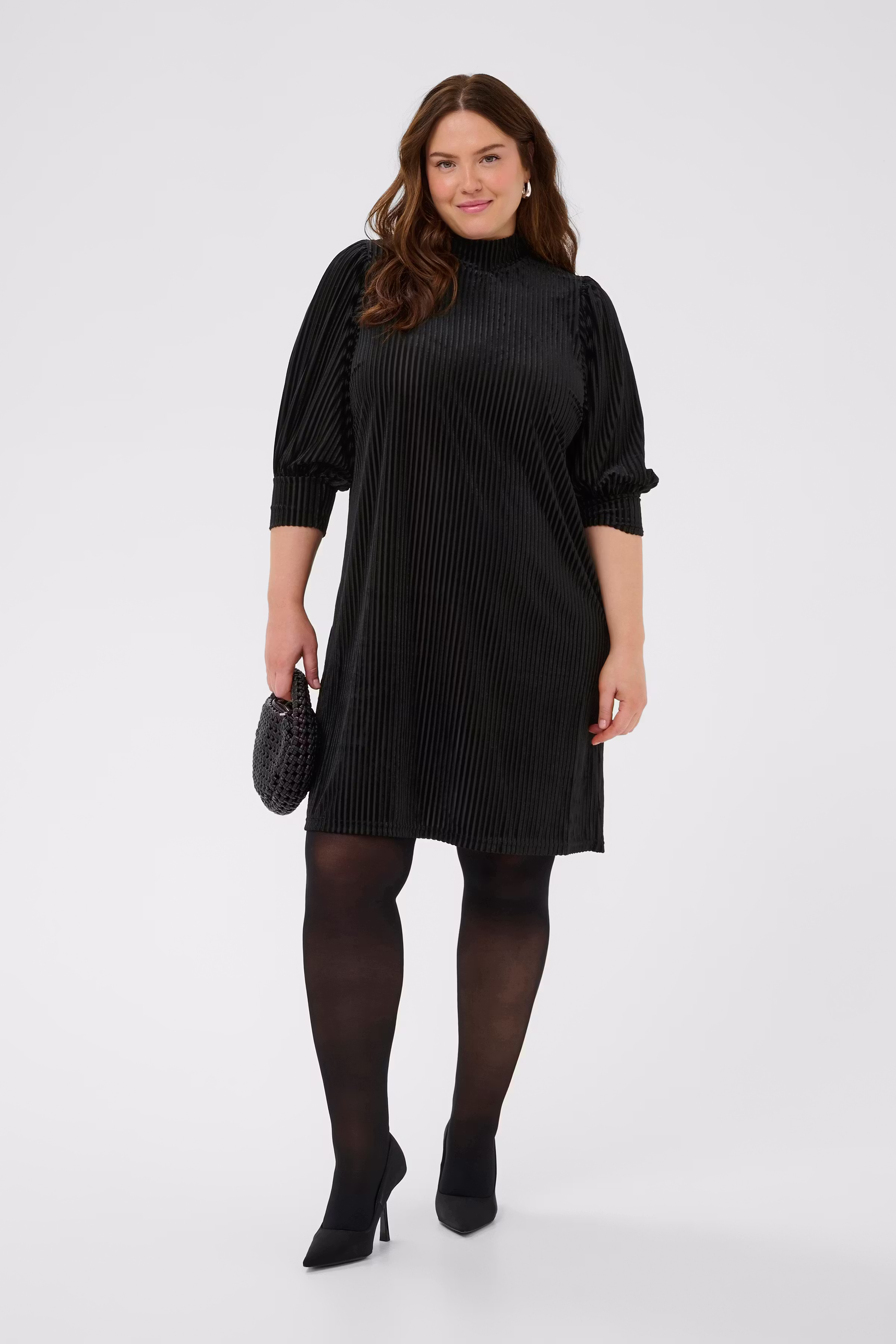 KCcacanna Velour Dress LOOKBOOK FRONT 10581209-106480