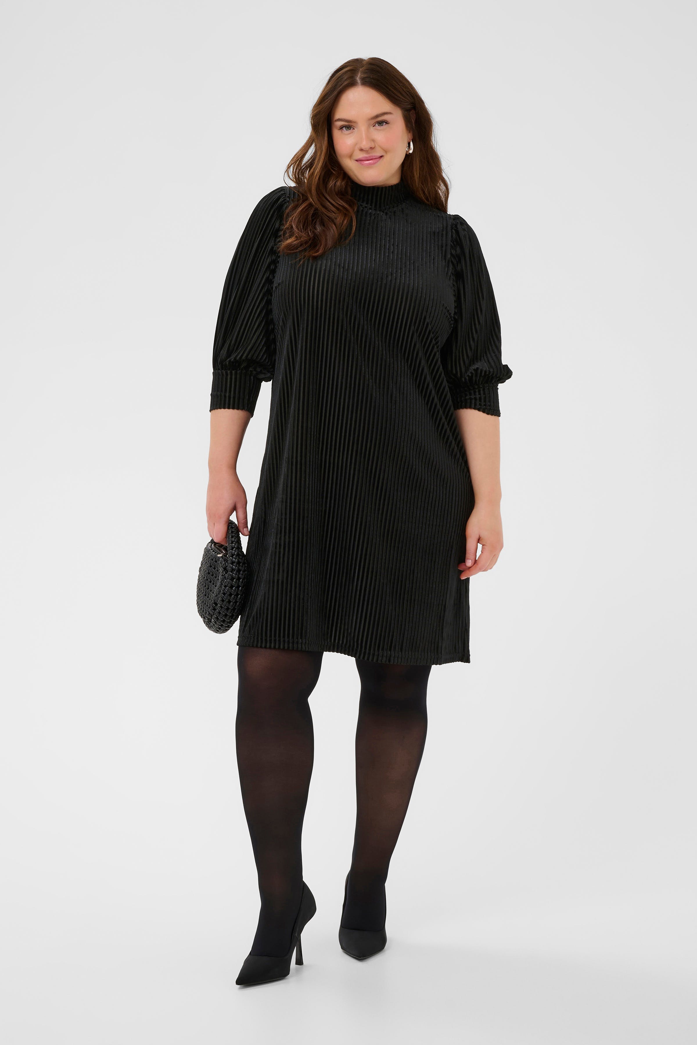 KCcacanna Velourkjole LOOKBOOK FRONT 10581209-106480