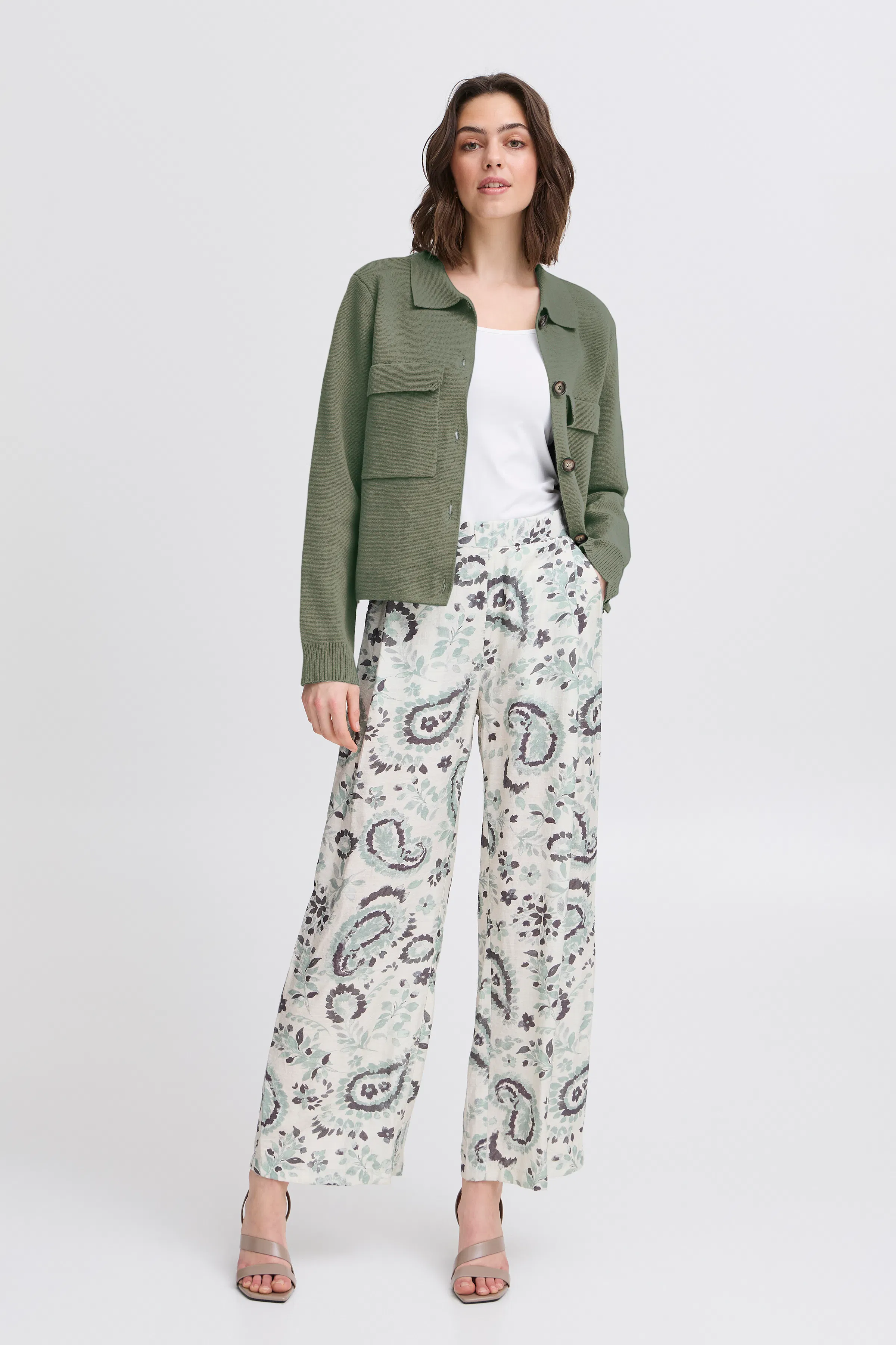 FRITA Cardigan LOOKBOOK FRONT 20615499-185806