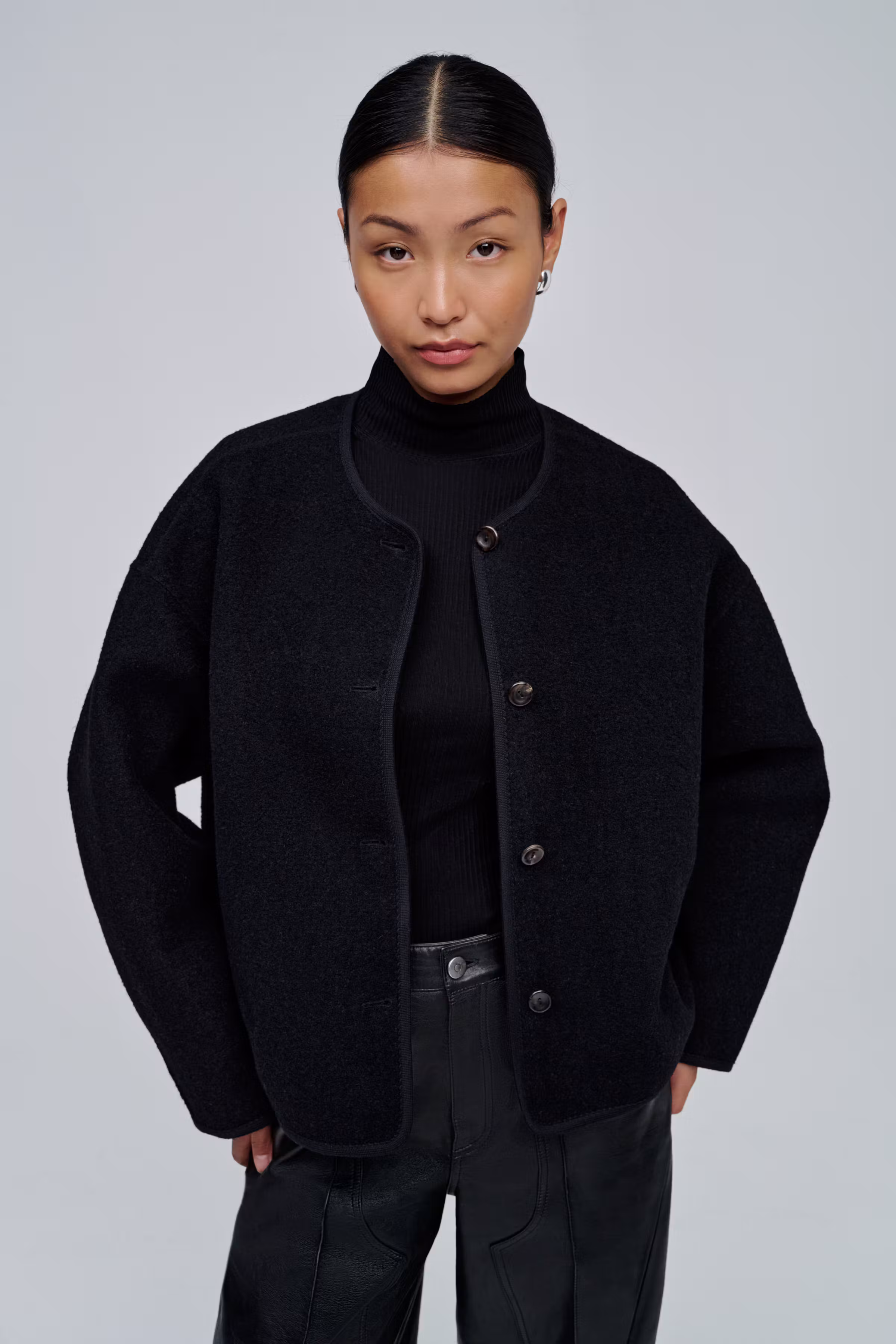 IOJuventa Outerwear LOOKBOOK FRONT 30600104-BK999