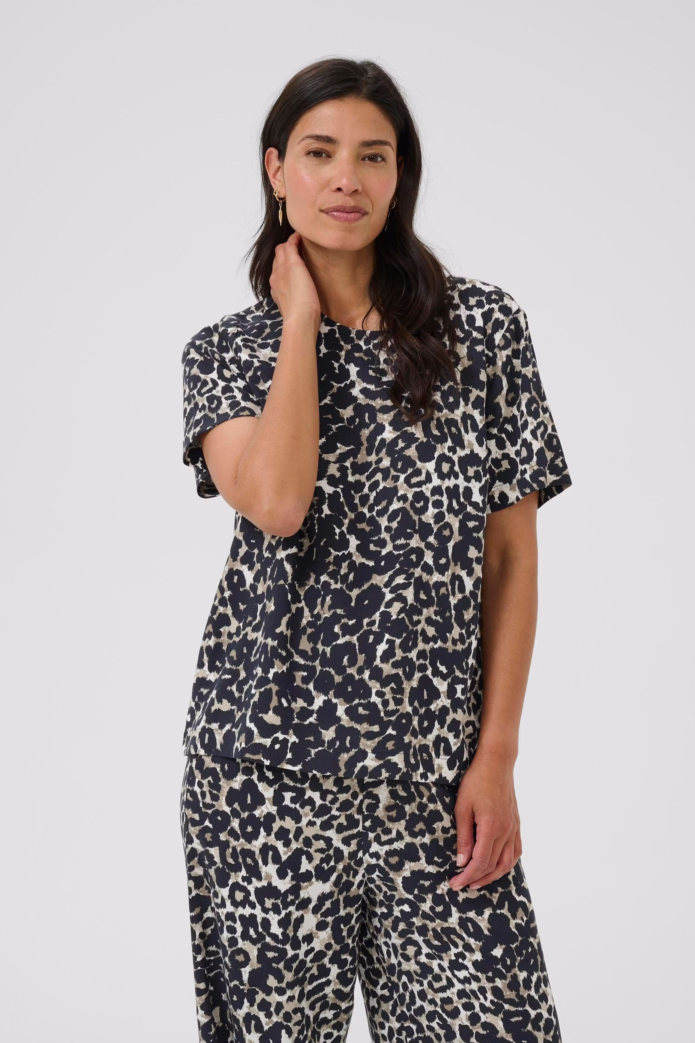 BPsybel Bluse LOOKBOOK FRONT 40200029-108373