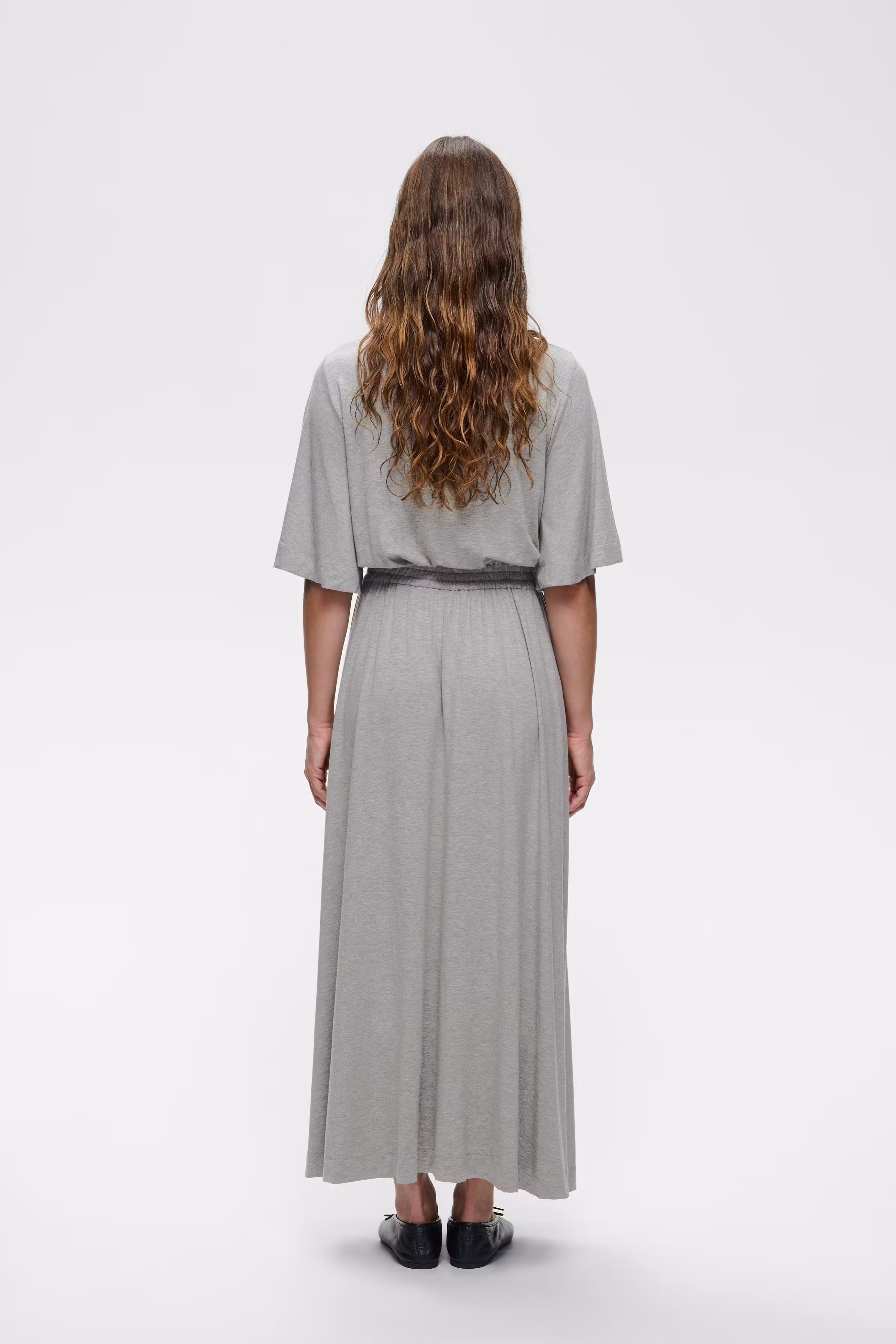 TalishaIW Kjole LOOKBOOK BACK 30111320-1813041
