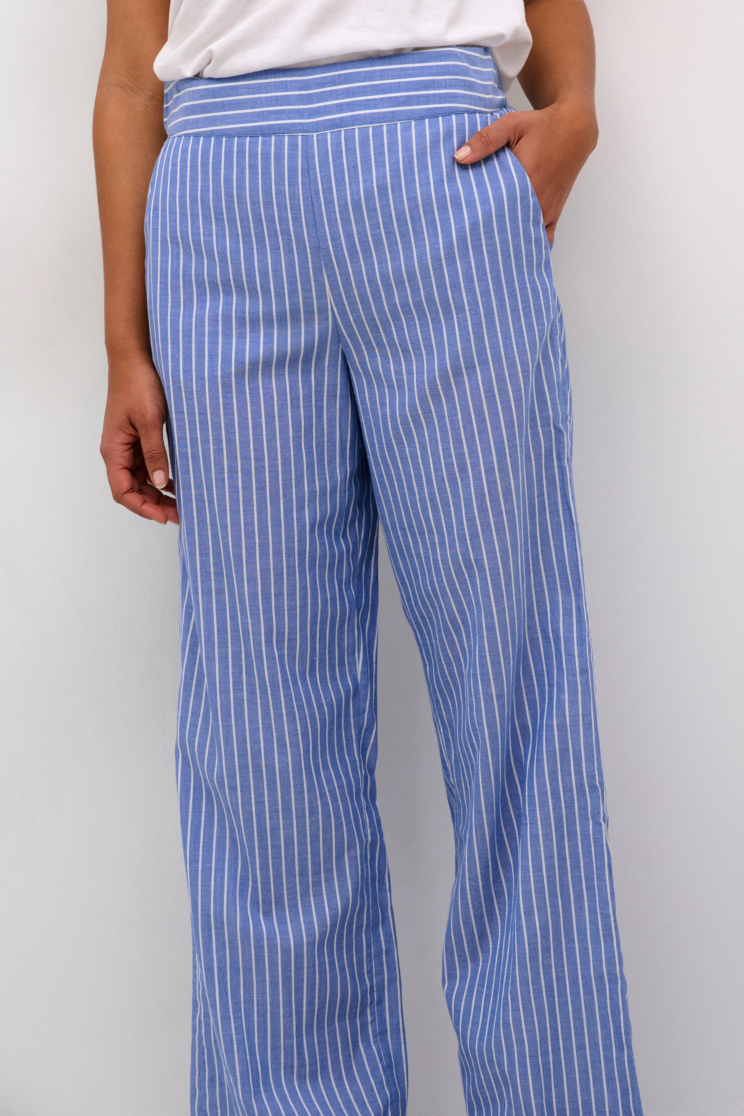 BPamy Trousers LOOKBOOK DETAIL 10590694-104499B