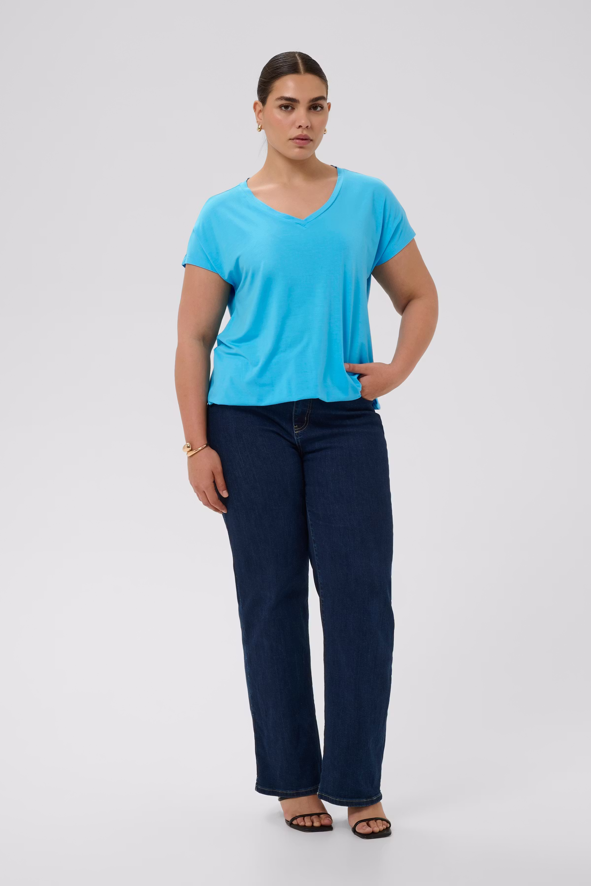 KCjena Blus LOOKBOOK FRONT 10582099-164530