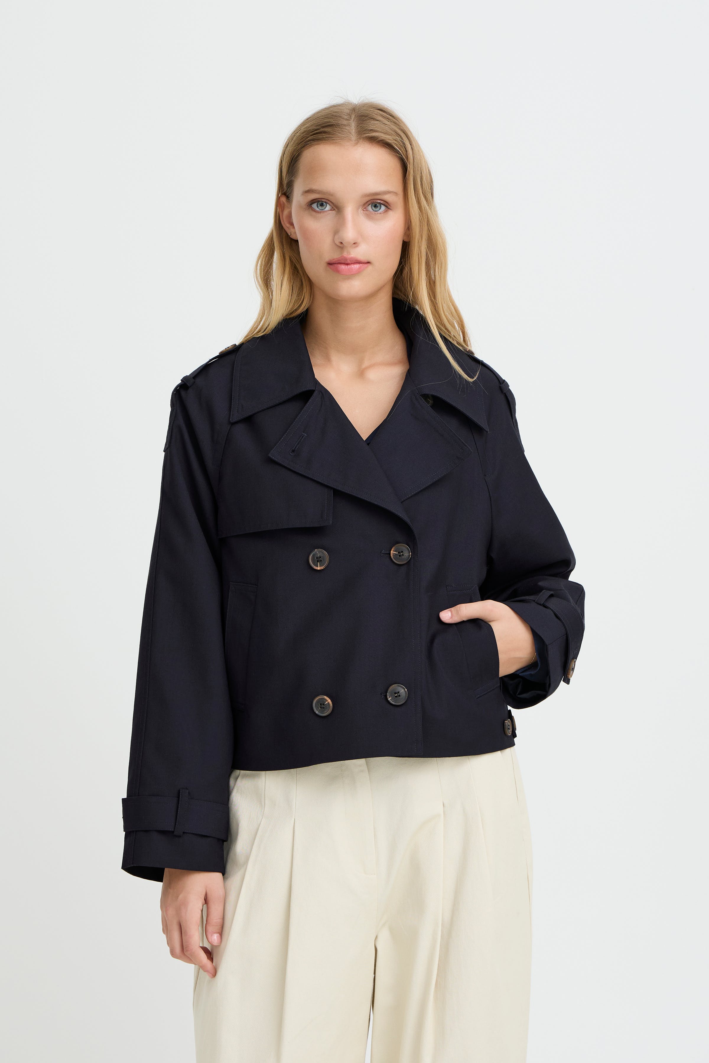 IHEPARZA Yttertøy LOOKBOOK FRONT 20122214-194013