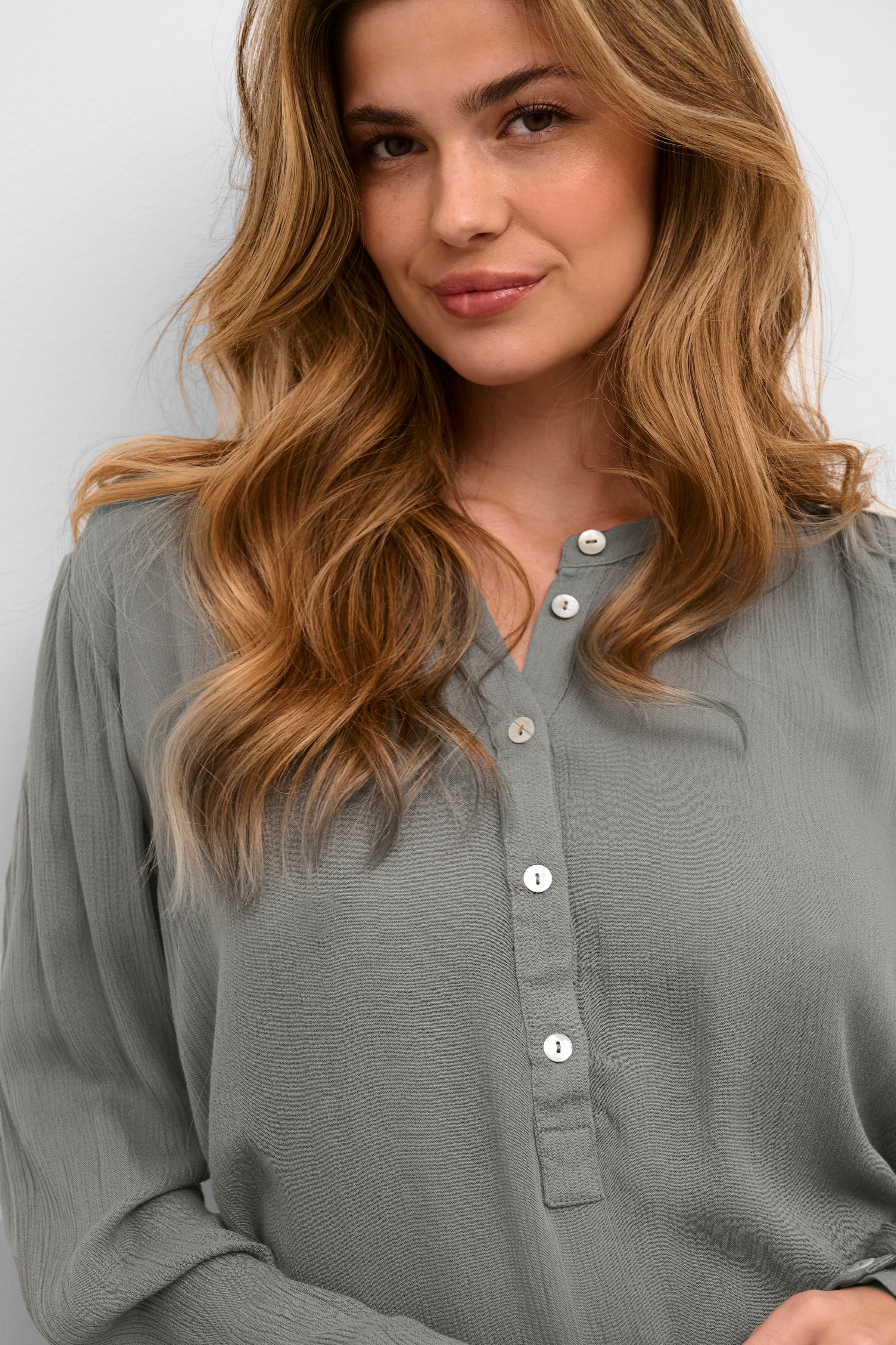 Karla Bluse LOOKBOOK DETAIL 10500356-50022