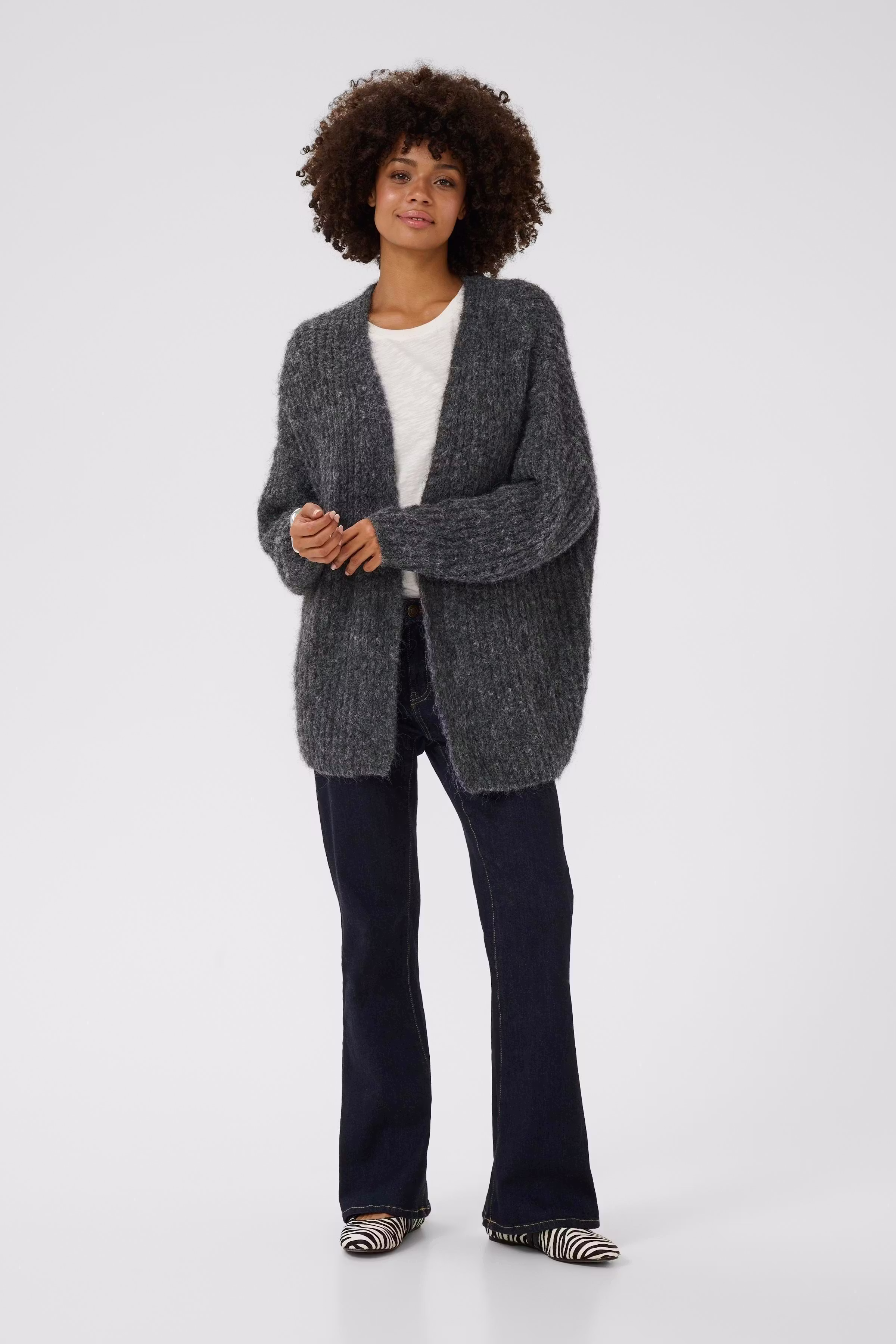 CUbrava Cardigan LOOKBOOK FRONT 50109920-1942051