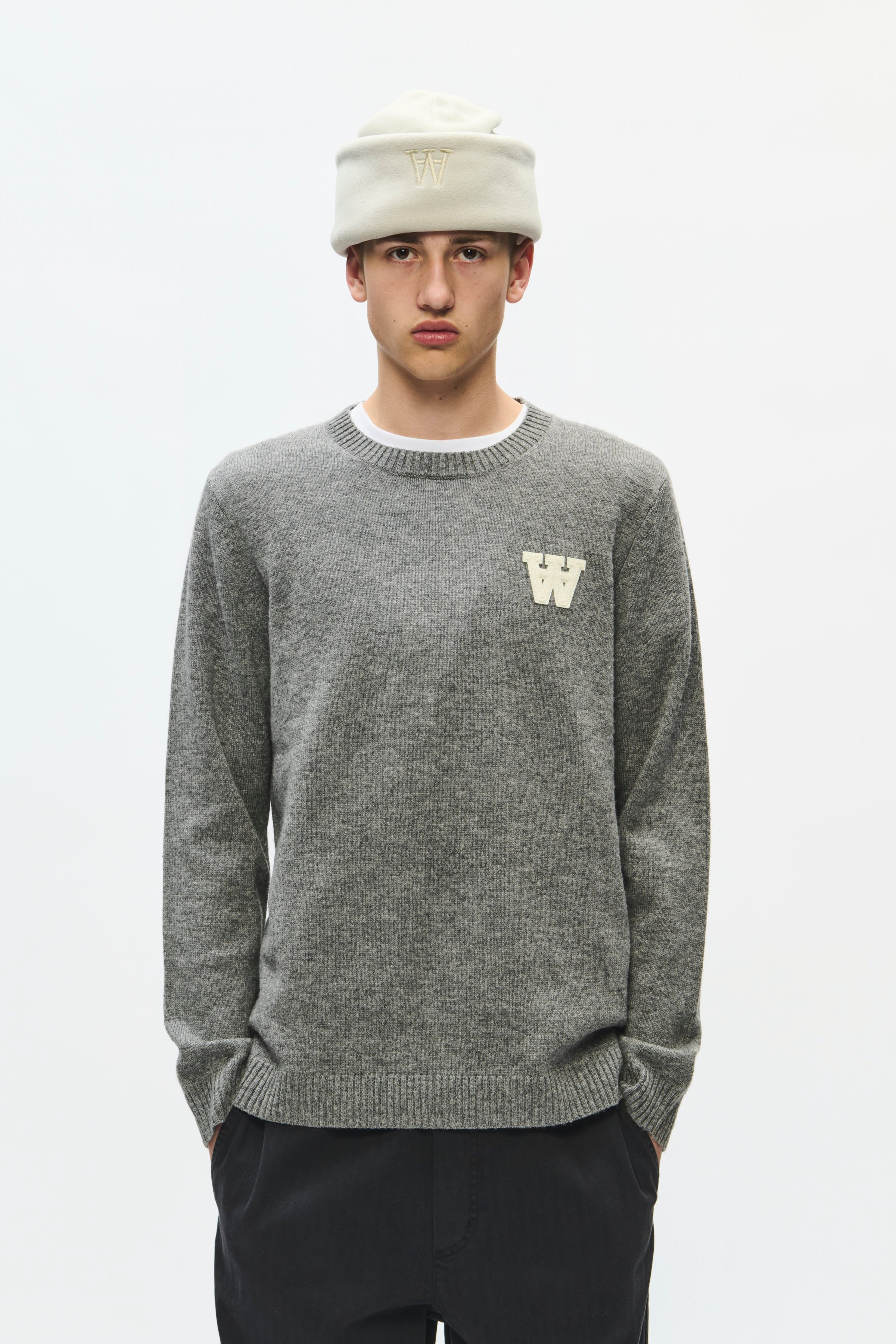 WWTay Lammwolle Pullover LOOKBOOK FRONT 30251382-303736