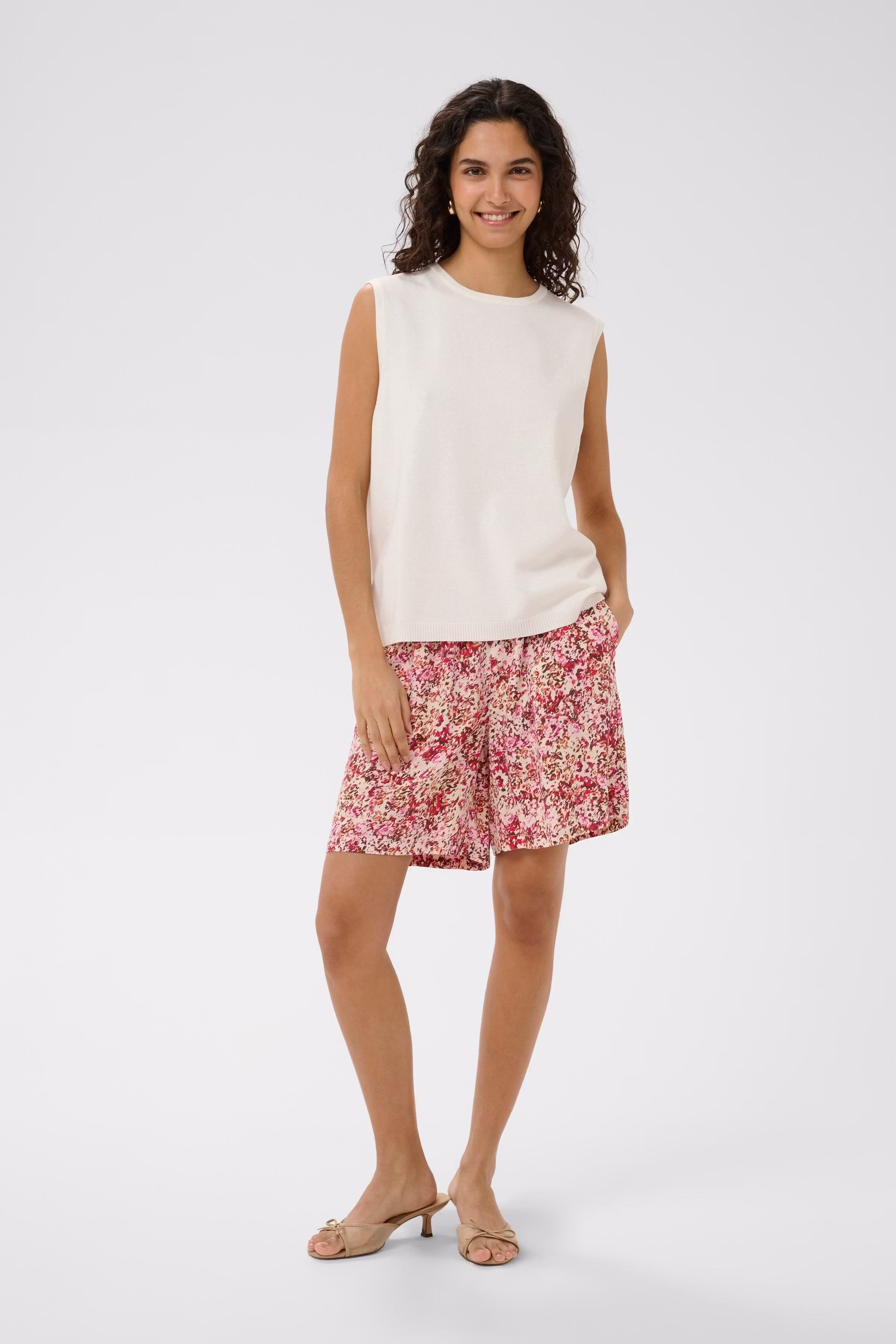 EdaSZ Shorts LOOKBOOK FRONT 30515156-304892