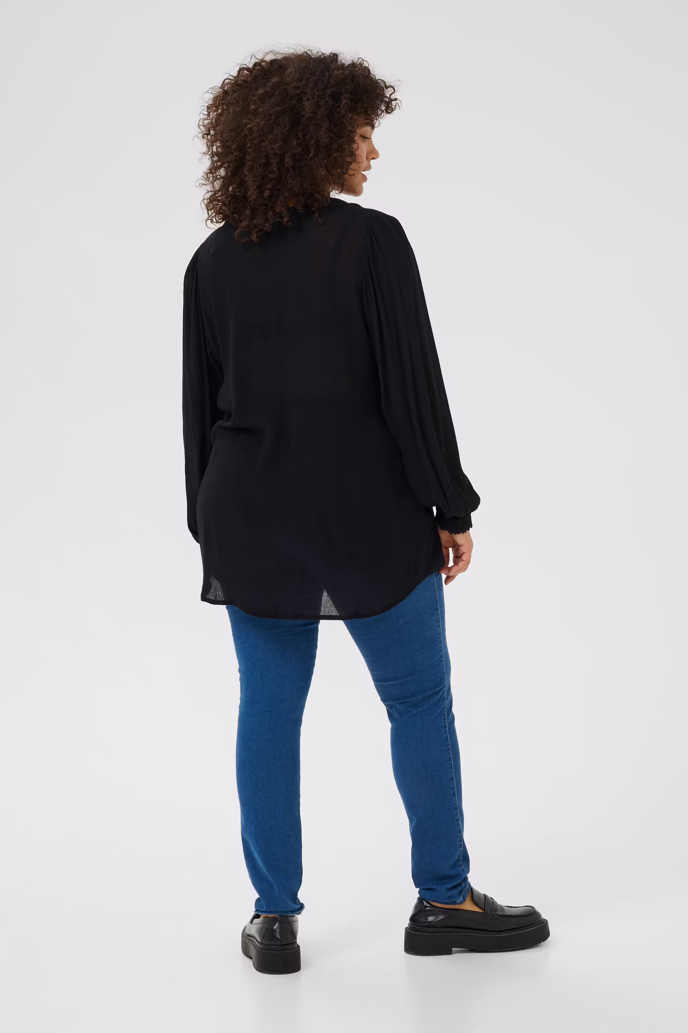 KCnoah Bluse LOOKBOOK BACK 10583337-100121