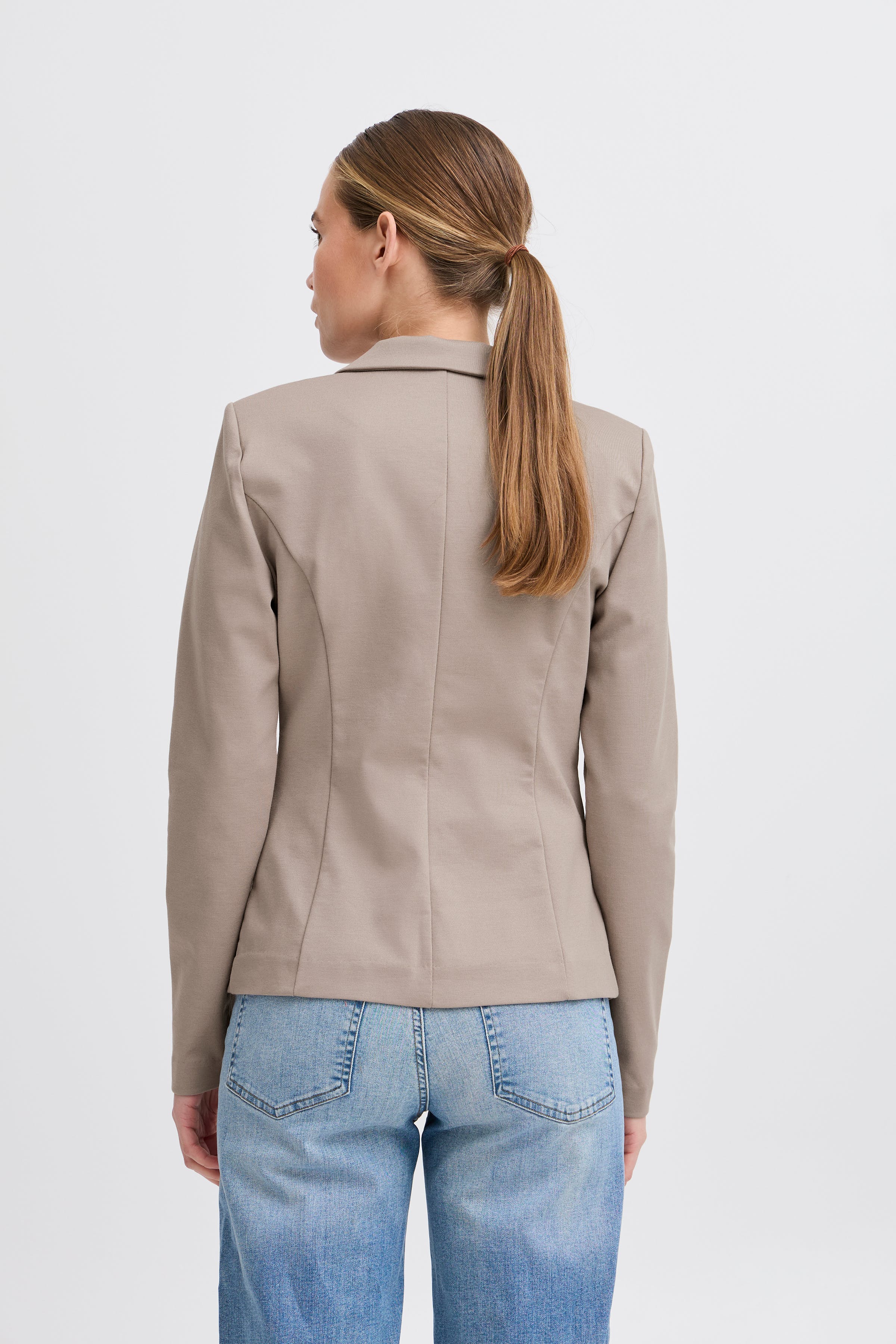 IHKATE Blazer LOOKBOOK BACK 20101801-171212